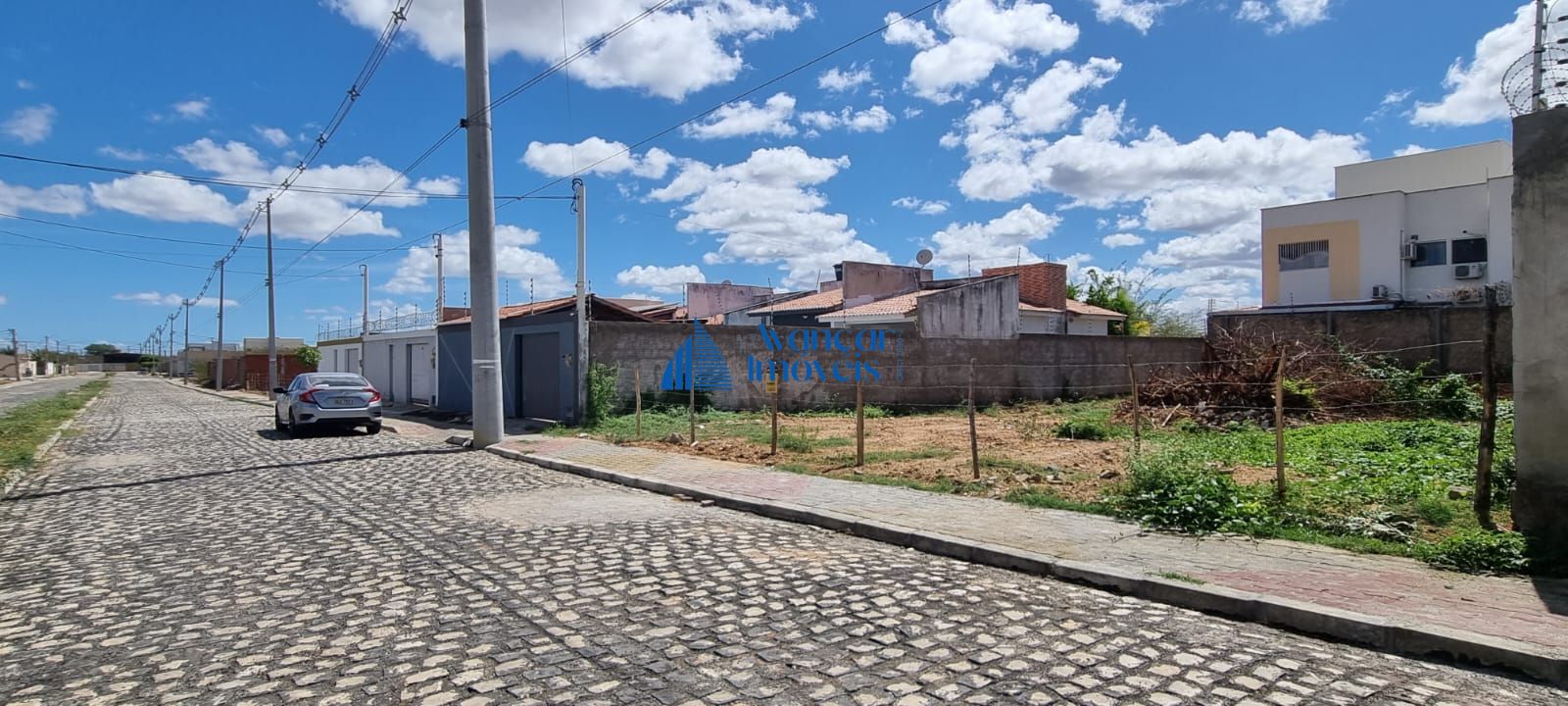 Terreno à venda, 450m² - Foto 1