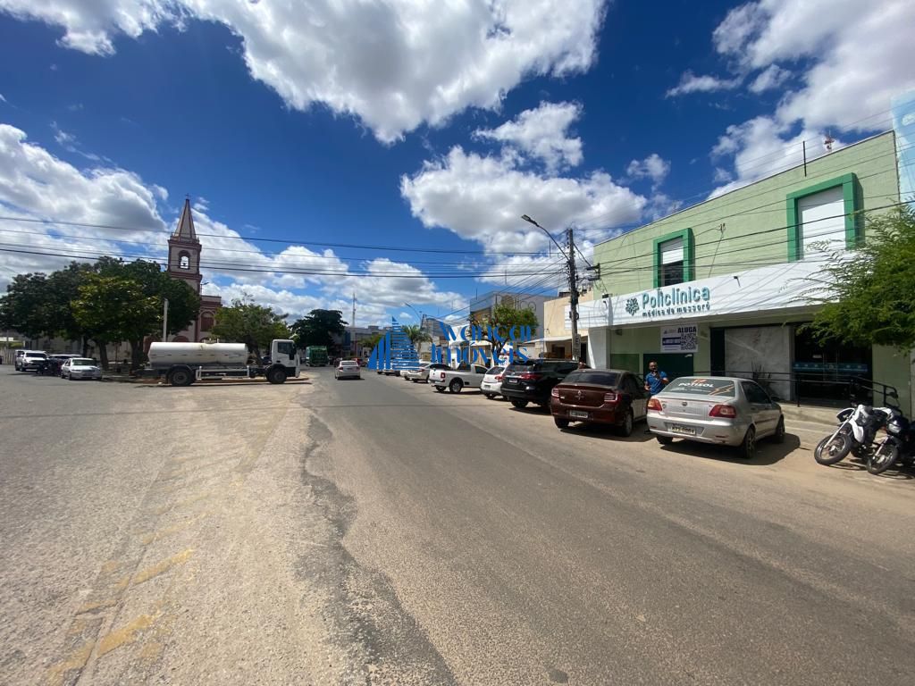 Prédio Inteiro para alugar, 1000m² - Foto 2