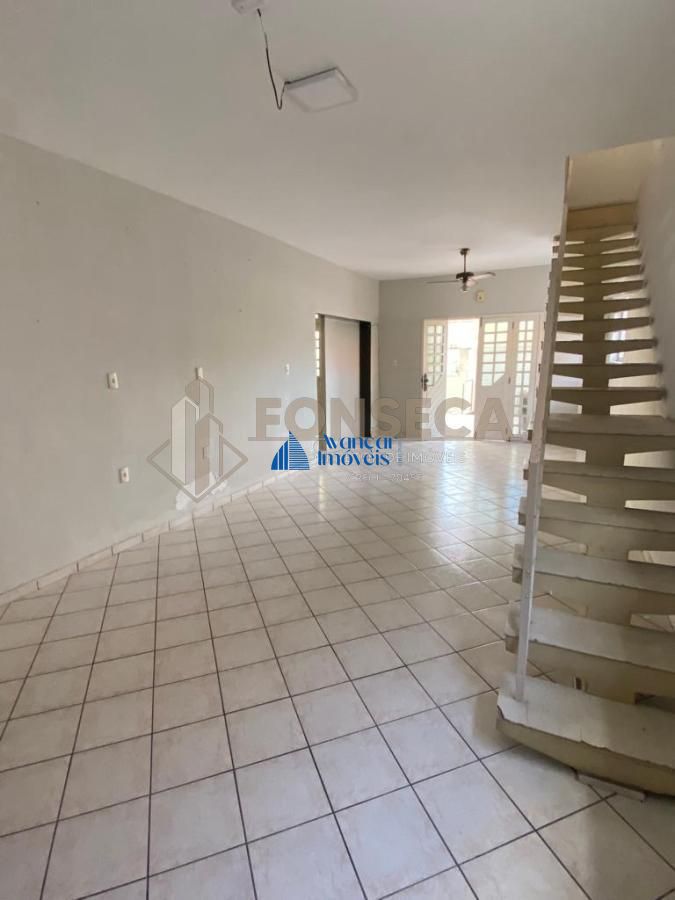 Casa para alugar com 5 quartos, 480m² - Foto 10