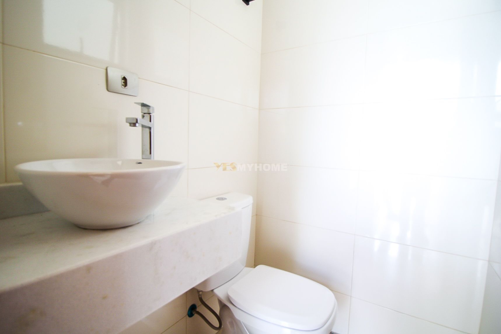 Sobrado com 3 Dormitórios à venda, 150 m² por R$ 1.050.000,00 Sobrado com 3 Dormitórios à venda, 150 m² por R$ 1.050.000,00