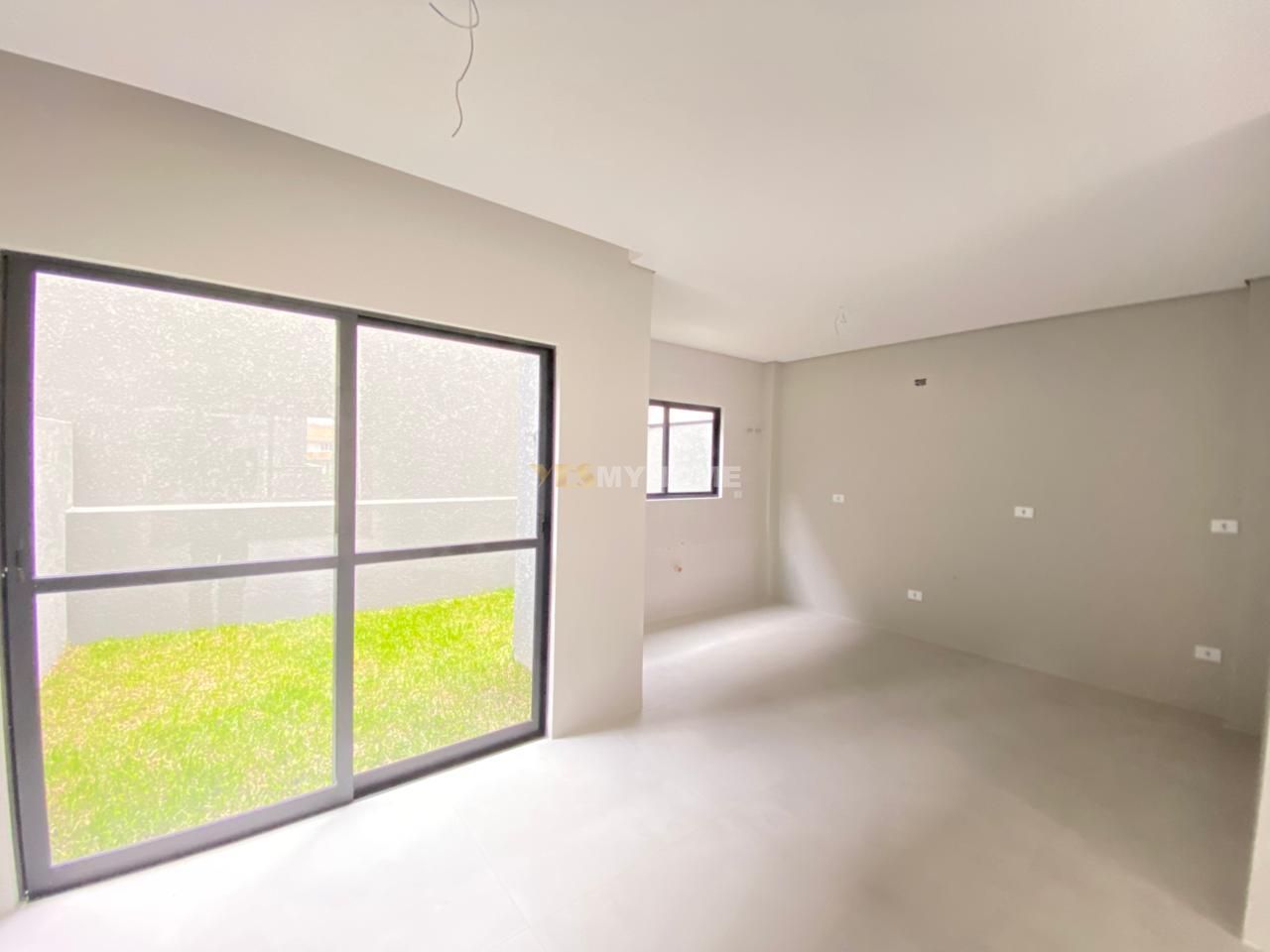 Sobrado com 3 Dormitórios à venda, 180 m² por R$ 1.050.000,00 Sobrado com 3 Dormitórios à venda, 180 m² por R$ 1.050.000,00