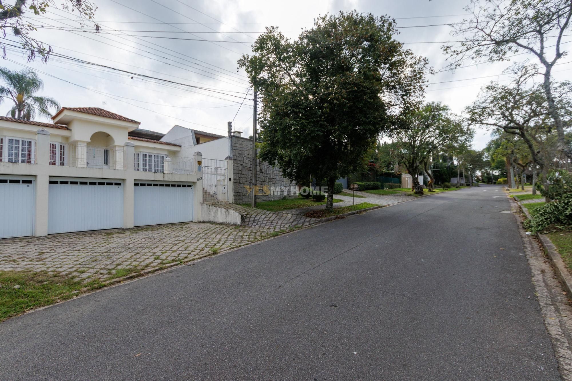 CASA 250m com terreno de 840m