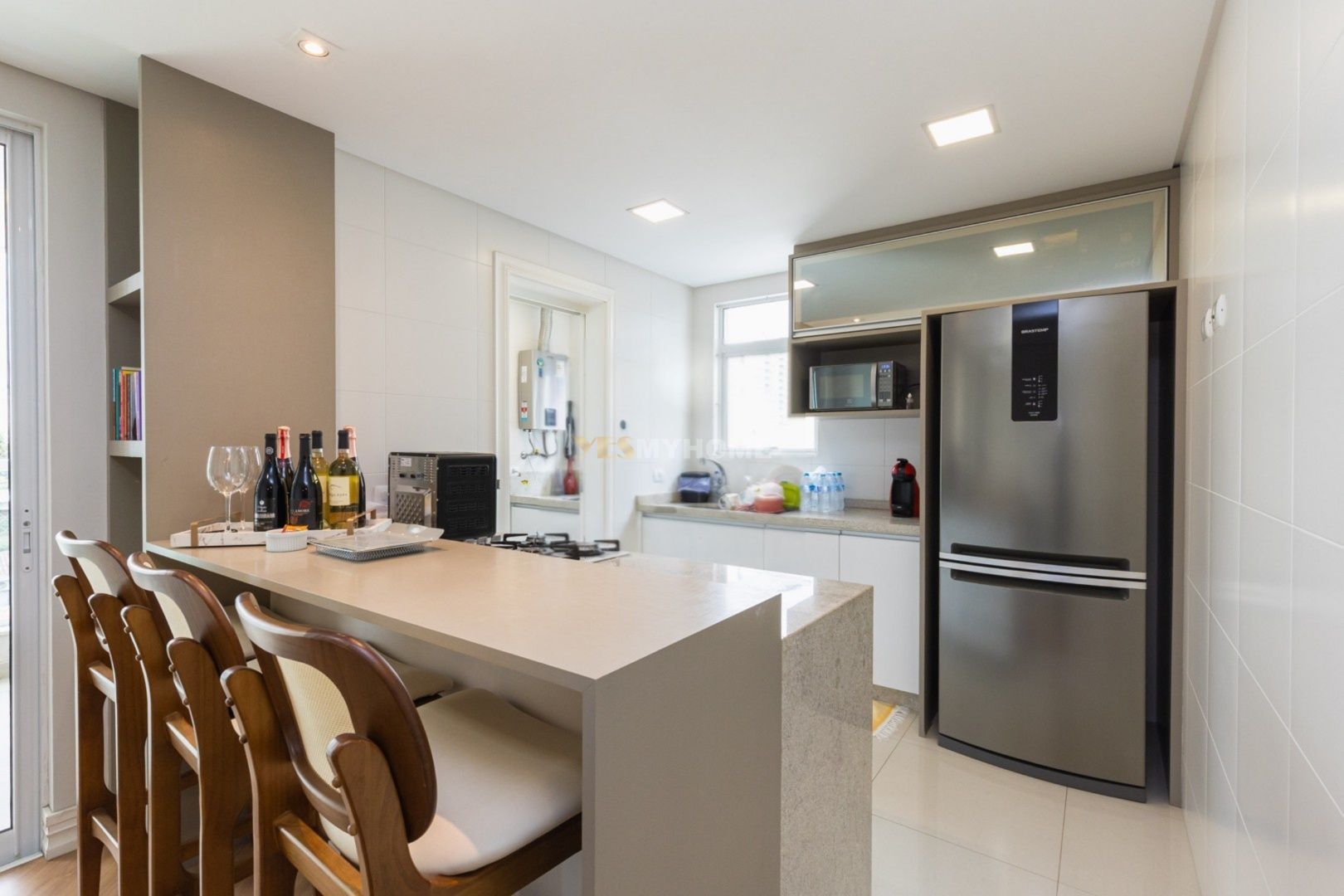 Apartamento com 2 Dormitórios à venda, 77 m² por R$ 870.000,00 Apartamento com 2 Dormitórios à venda, 77 m² por R$ 870.000,00