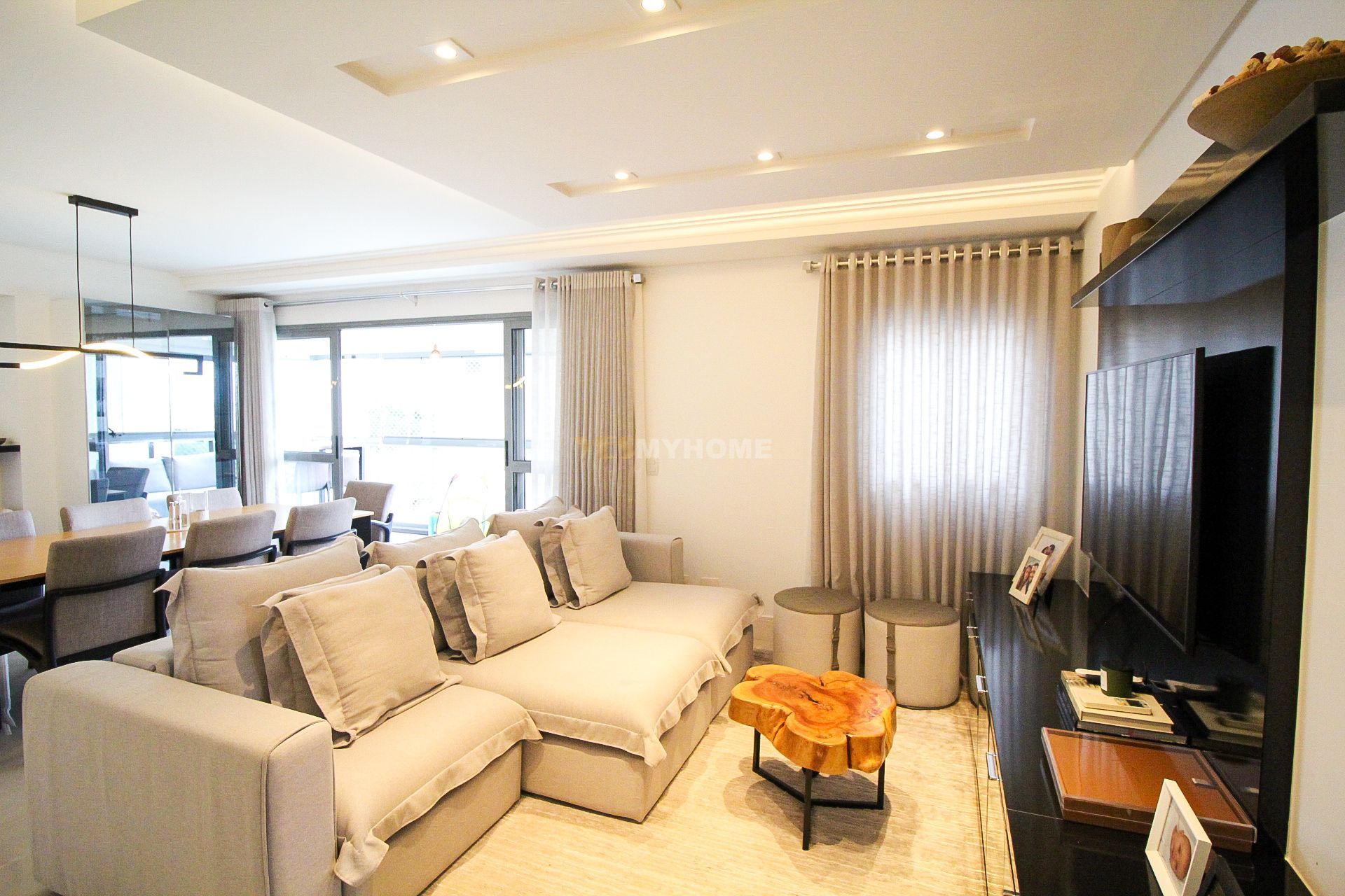 Apartamento para alugar  no Água Verde - Curitiba, PR. Imóveis