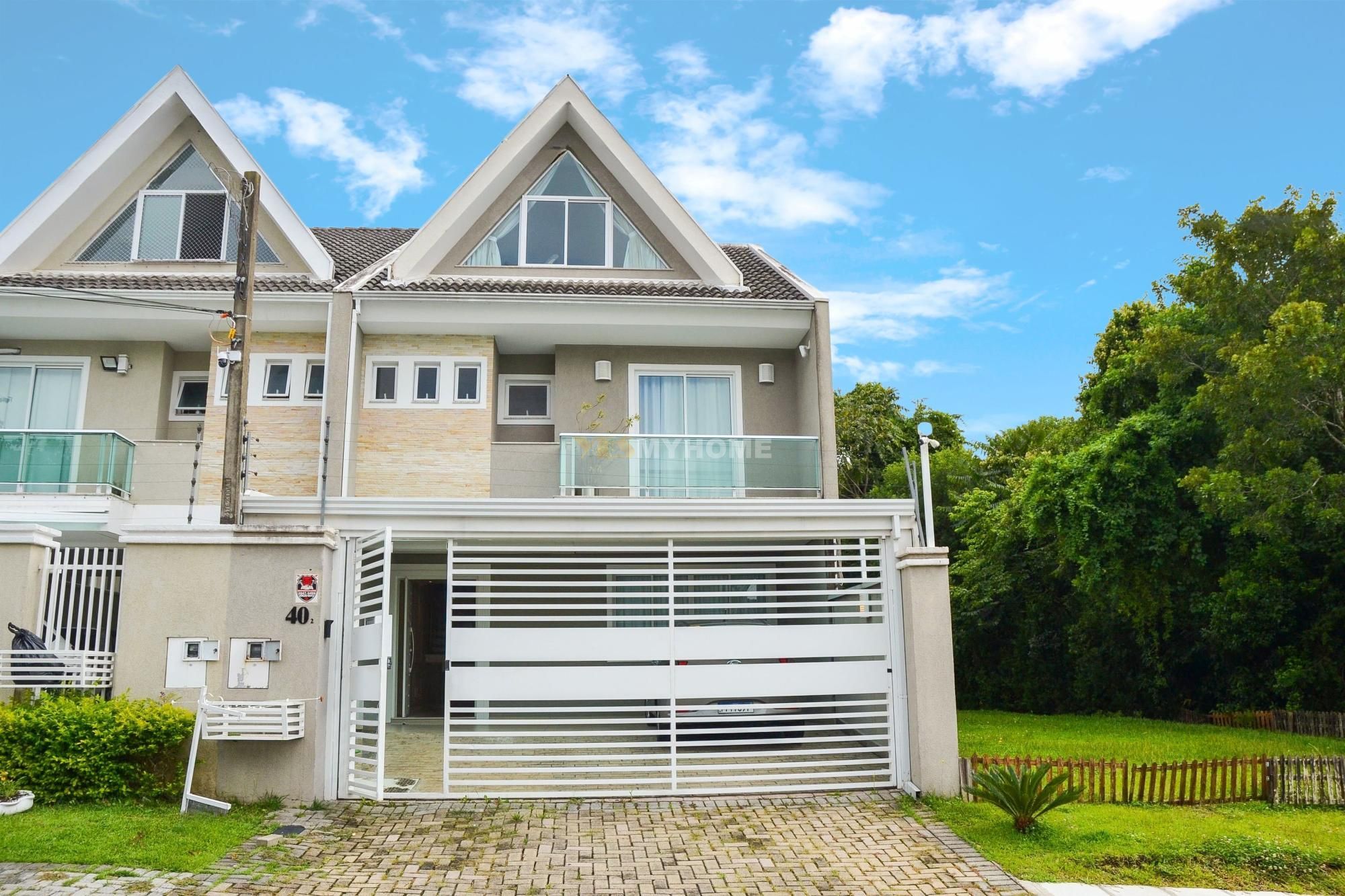 Sobrado à venda  no Santa Felicidade - Curitiba, PR. Imóveis
