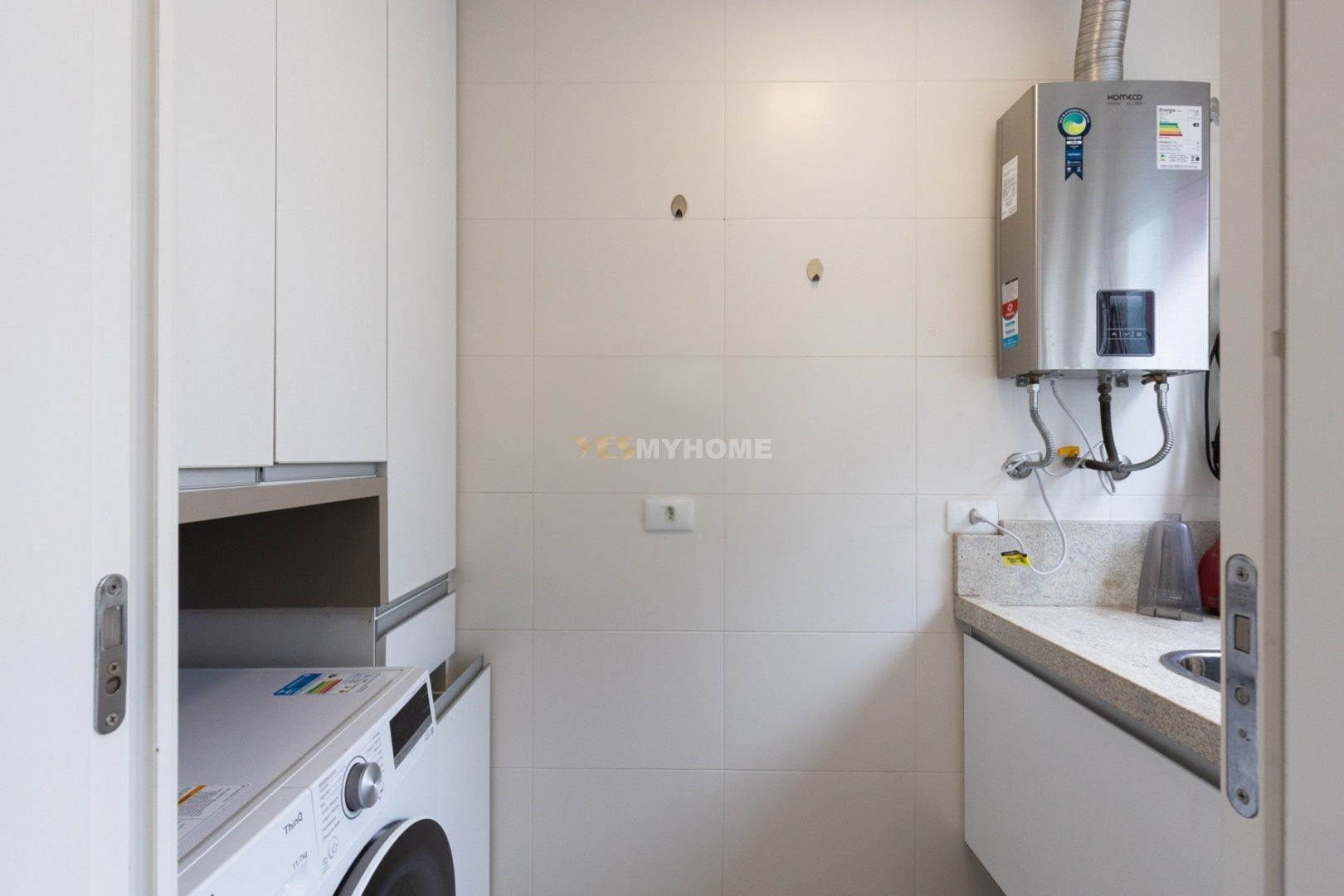 Apartamento com 2 Dormitórios à venda, 77 m² por R$ 870.000,00 Apartamento com 2 Dormitórios à venda, 77 m² por R$ 870.000,00