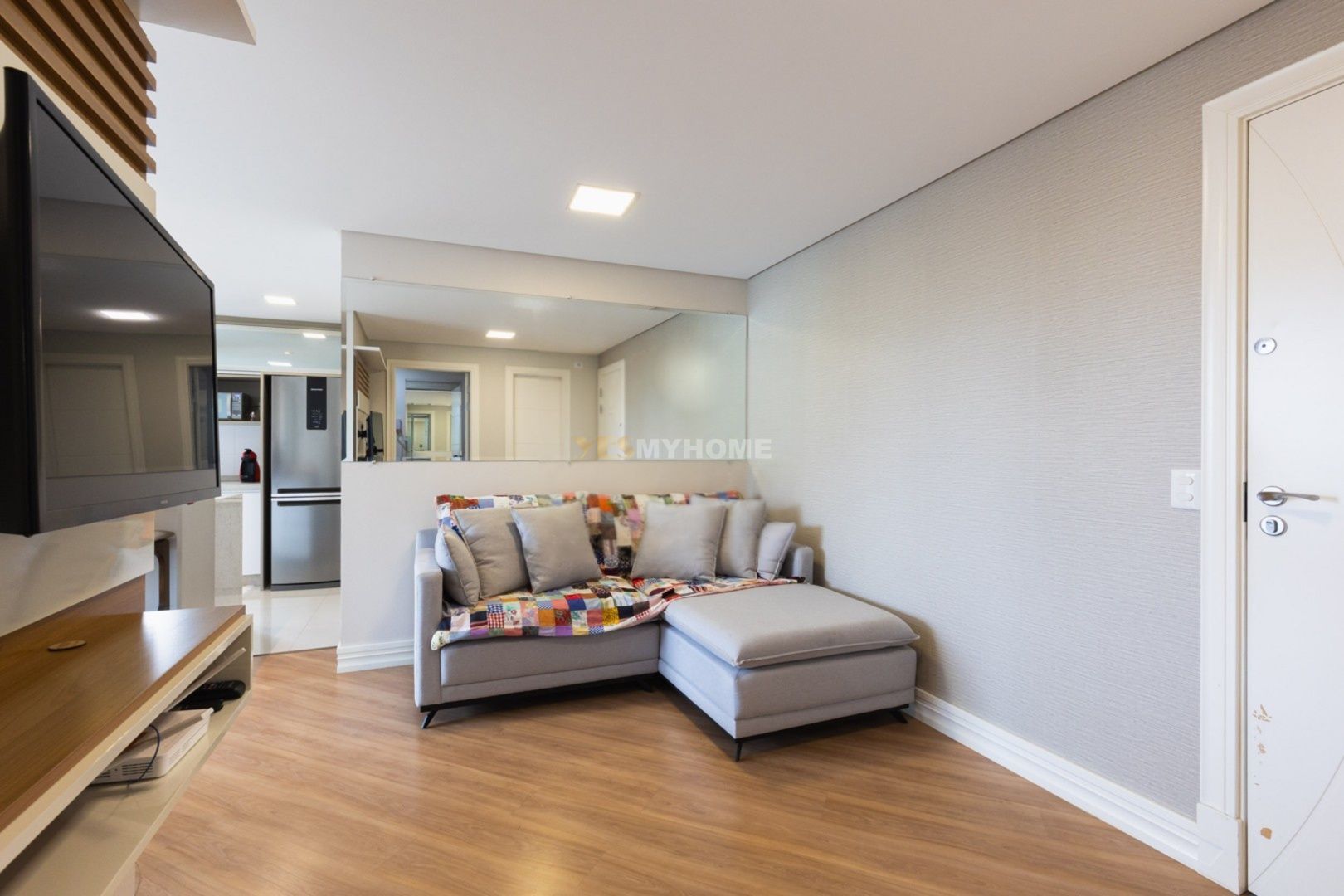 Apartamento com 2 Dormitórios à venda, 77 m² por R$ 870.000,00 Apartamento com 2 Dormitórios à venda, 77 m² por R$ 870.000,00