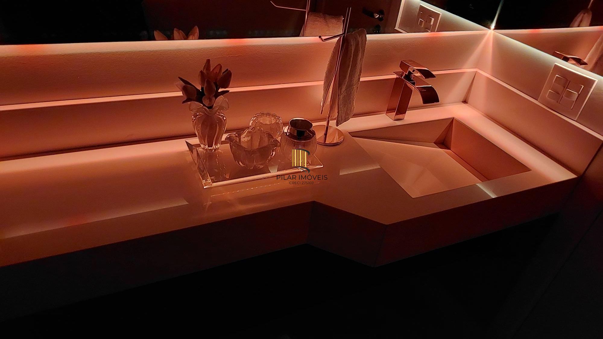 Apartamento com 3 quartos, vaga, elevador e piscina no Bairro São Sebastião