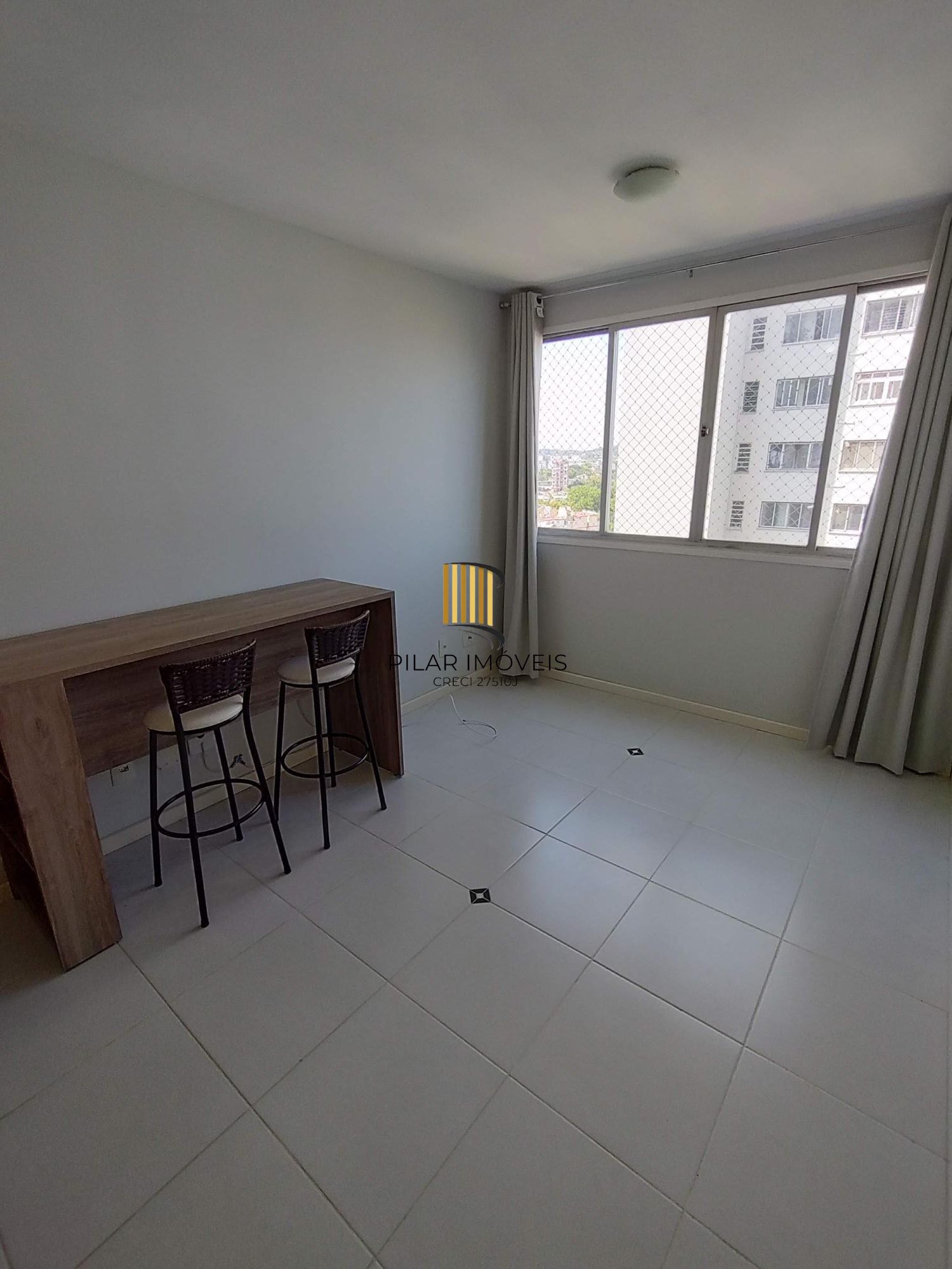 APARTAMENTOO 1 DORMITÓRIO, COM VISTA PARA O RIO - BAIRRO CRISTAL