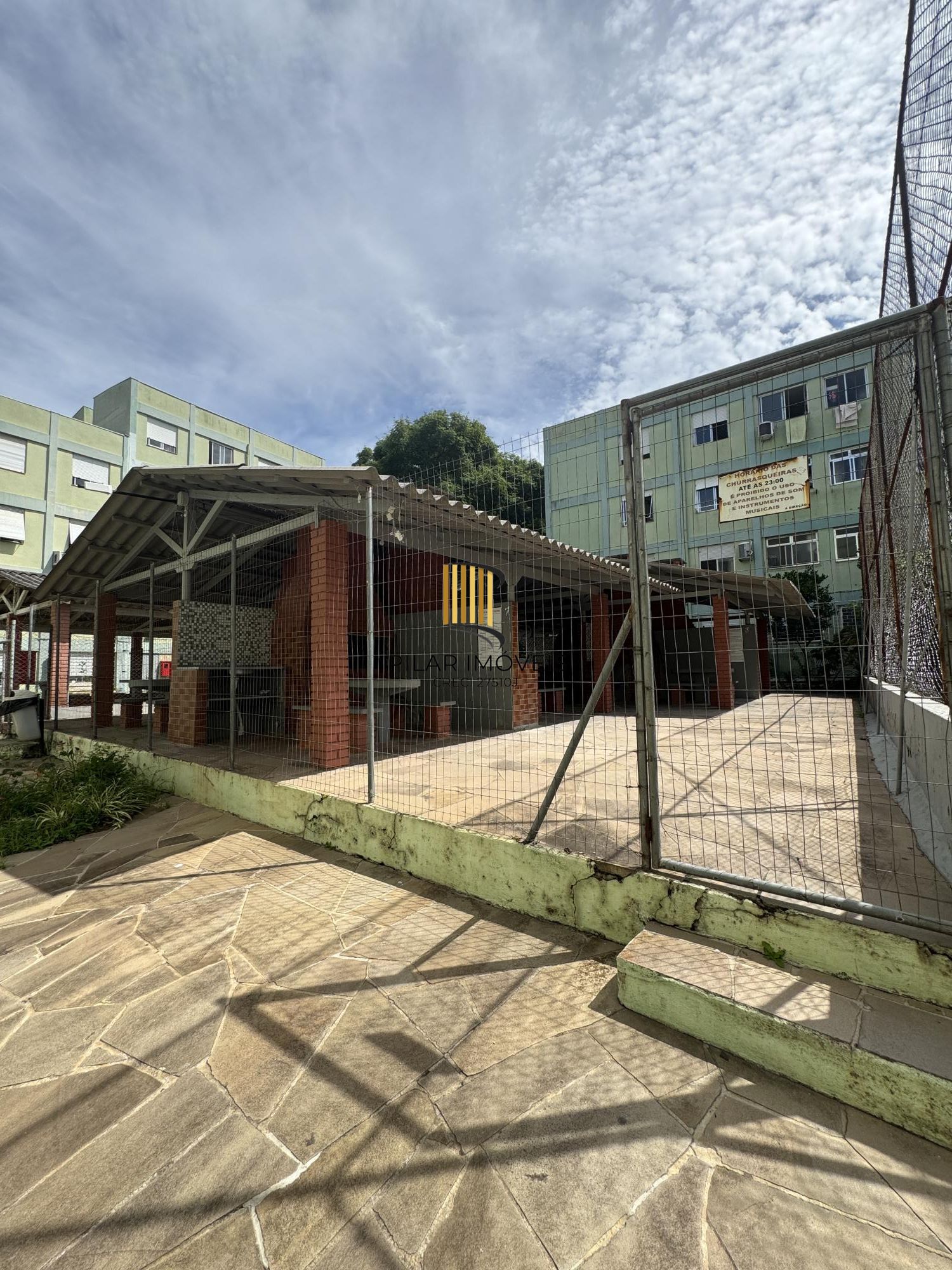 Apartamento 1 quarto, reformado, 35m² privativos - Bairro Camaquã