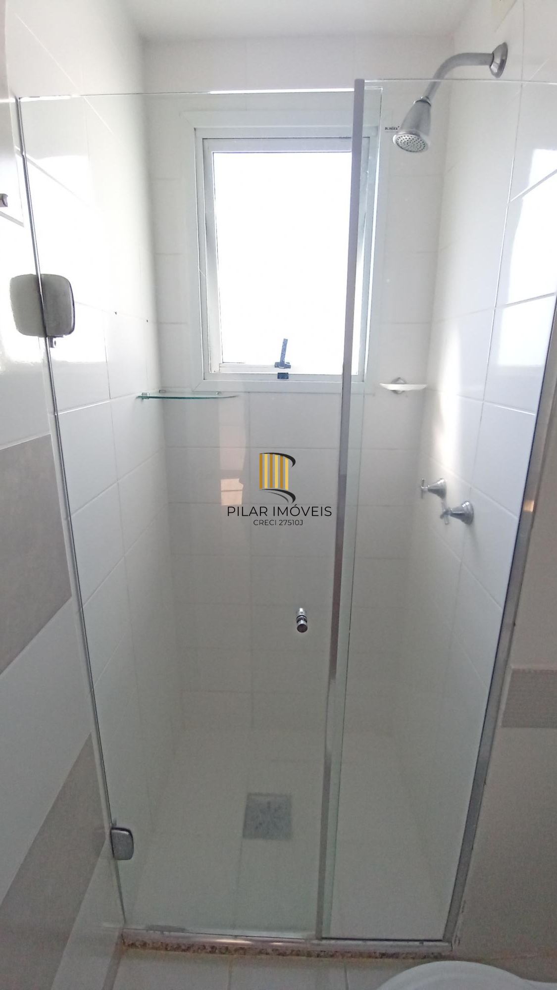 Apartamento com 2 dormitórios no bairro Camaquã