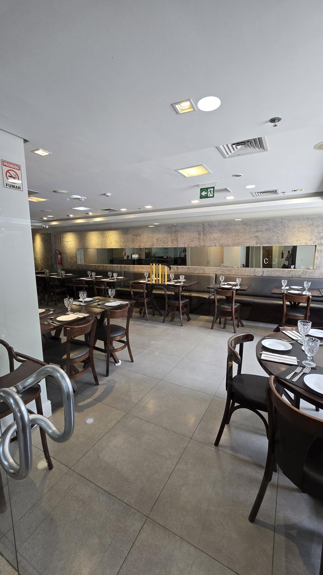 Flat em frente ao Parcão, na Comendador Caminha.