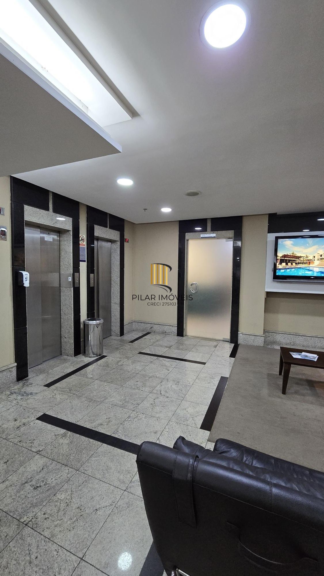 Flat em frente ao Parcão, na Comendador Caminha.