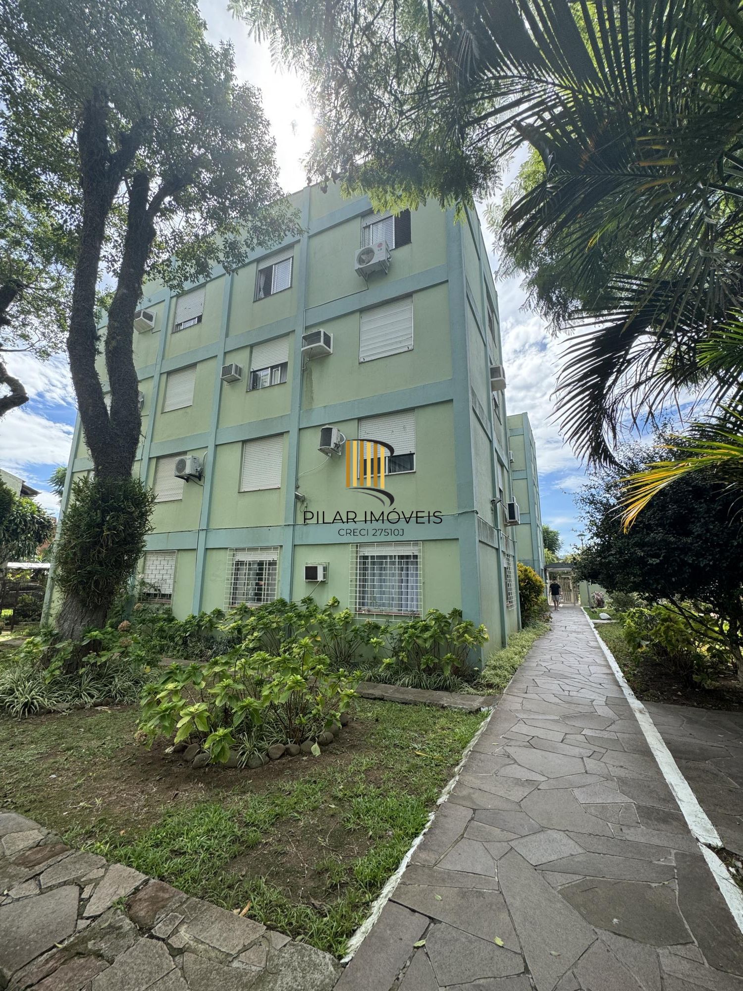 Apartamento 1 quarto, reformado, 35m² privativos - Bairro Camaquã
