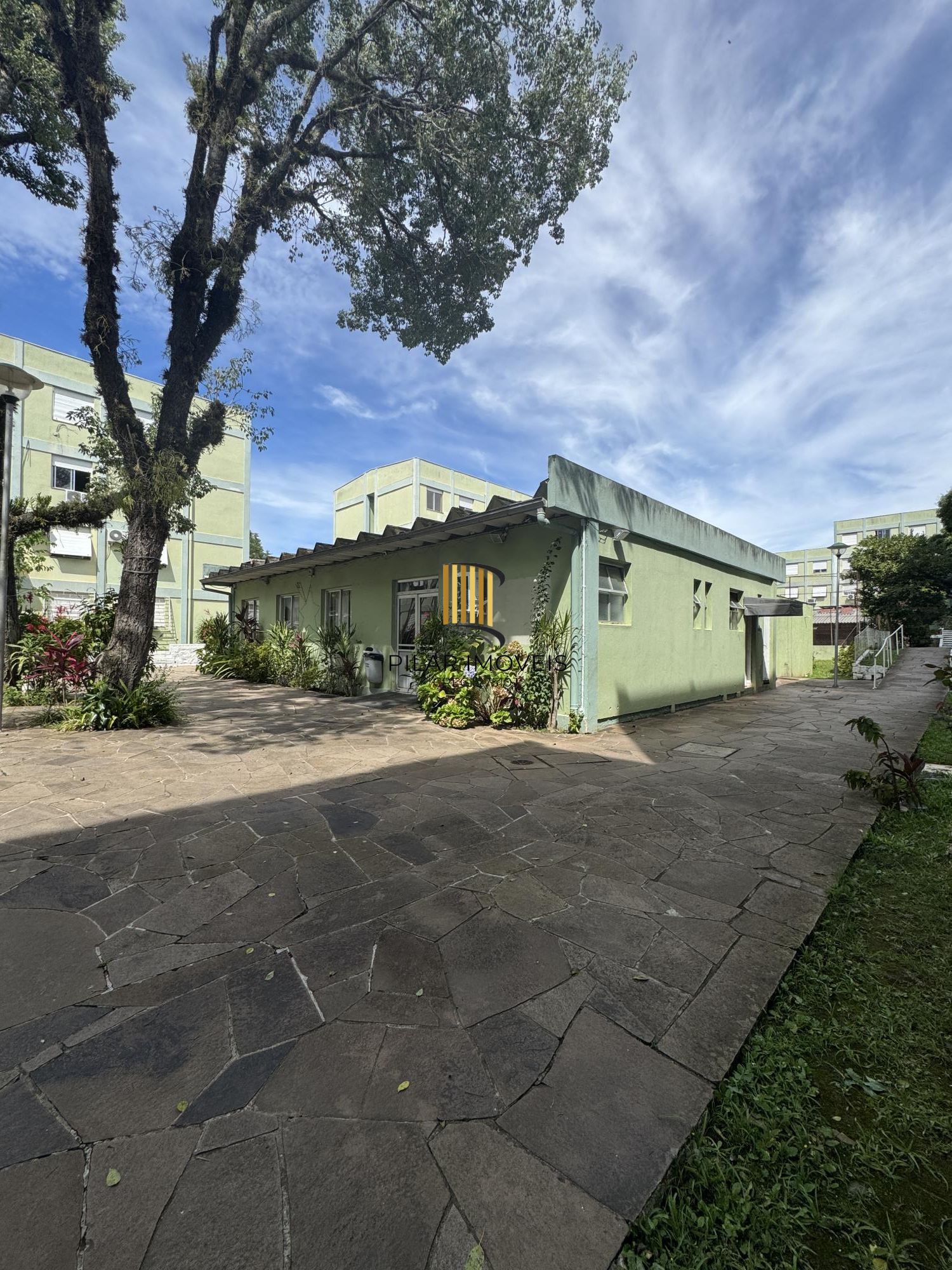 Apartamento 1 quarto, reformado, 35m² privativos - Bairro Camaquã