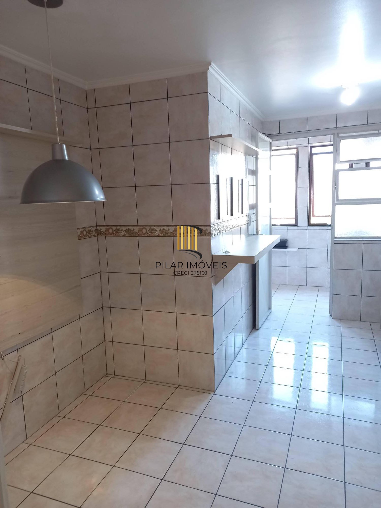 Vende-se amplo apartamento de 2 quartos, 1 vaga e 78m² - Santa Cecília