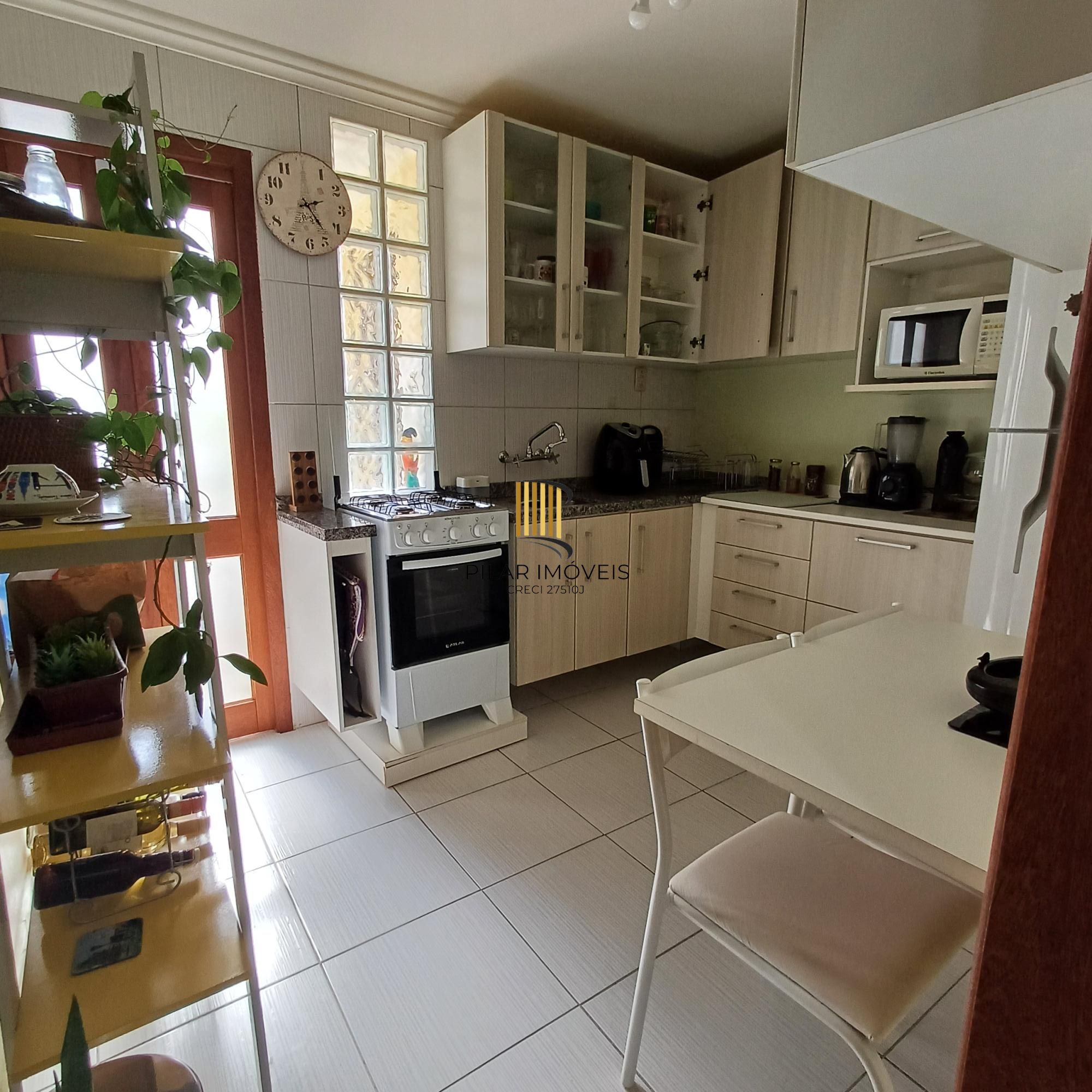 Vende-se apartamento com 2 quartos e 81 m² - Teresópolis