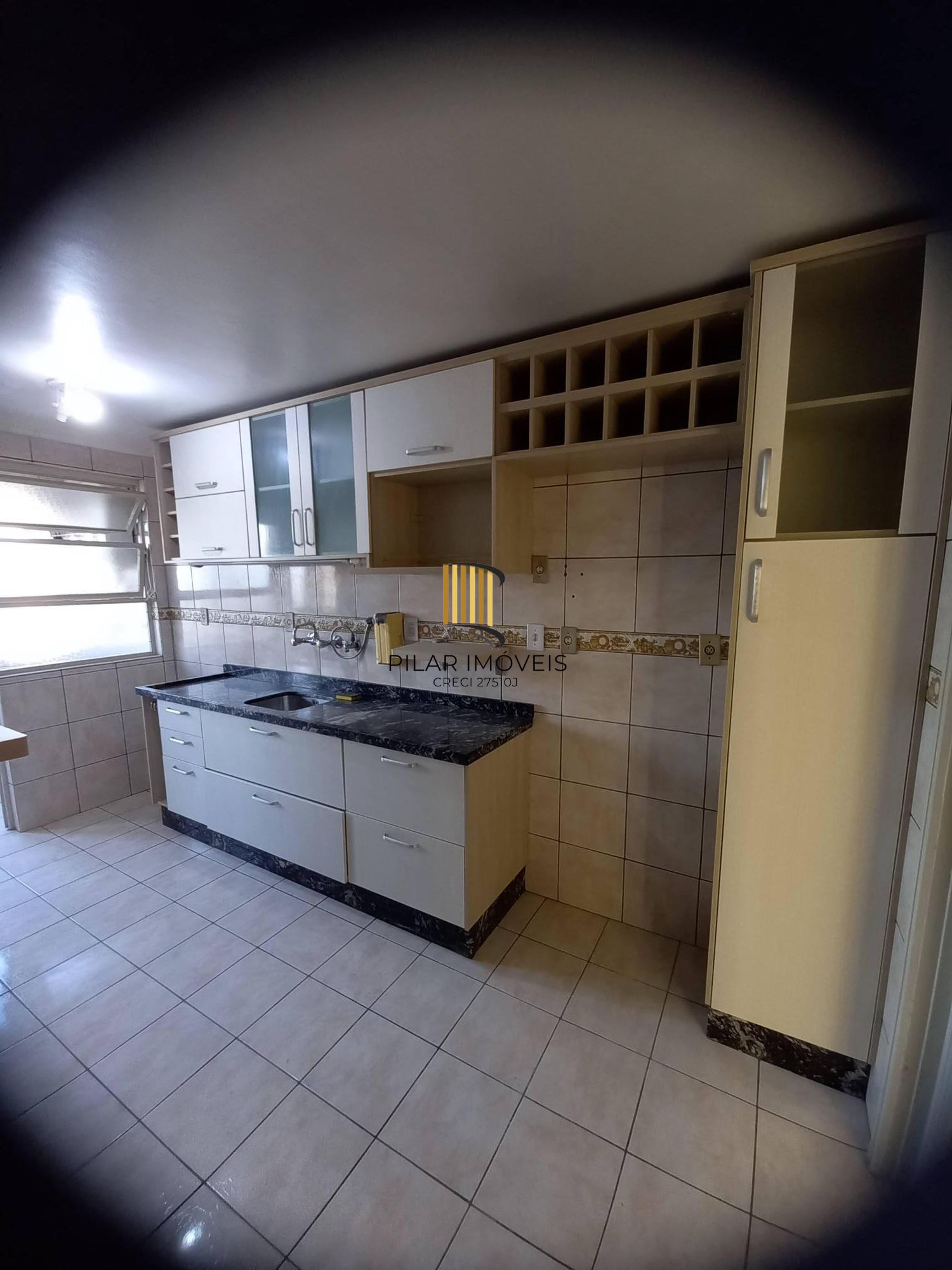 Vende-se amplo apartamento de 2 quartos, 1 vaga e 78m² - Santa Cecília