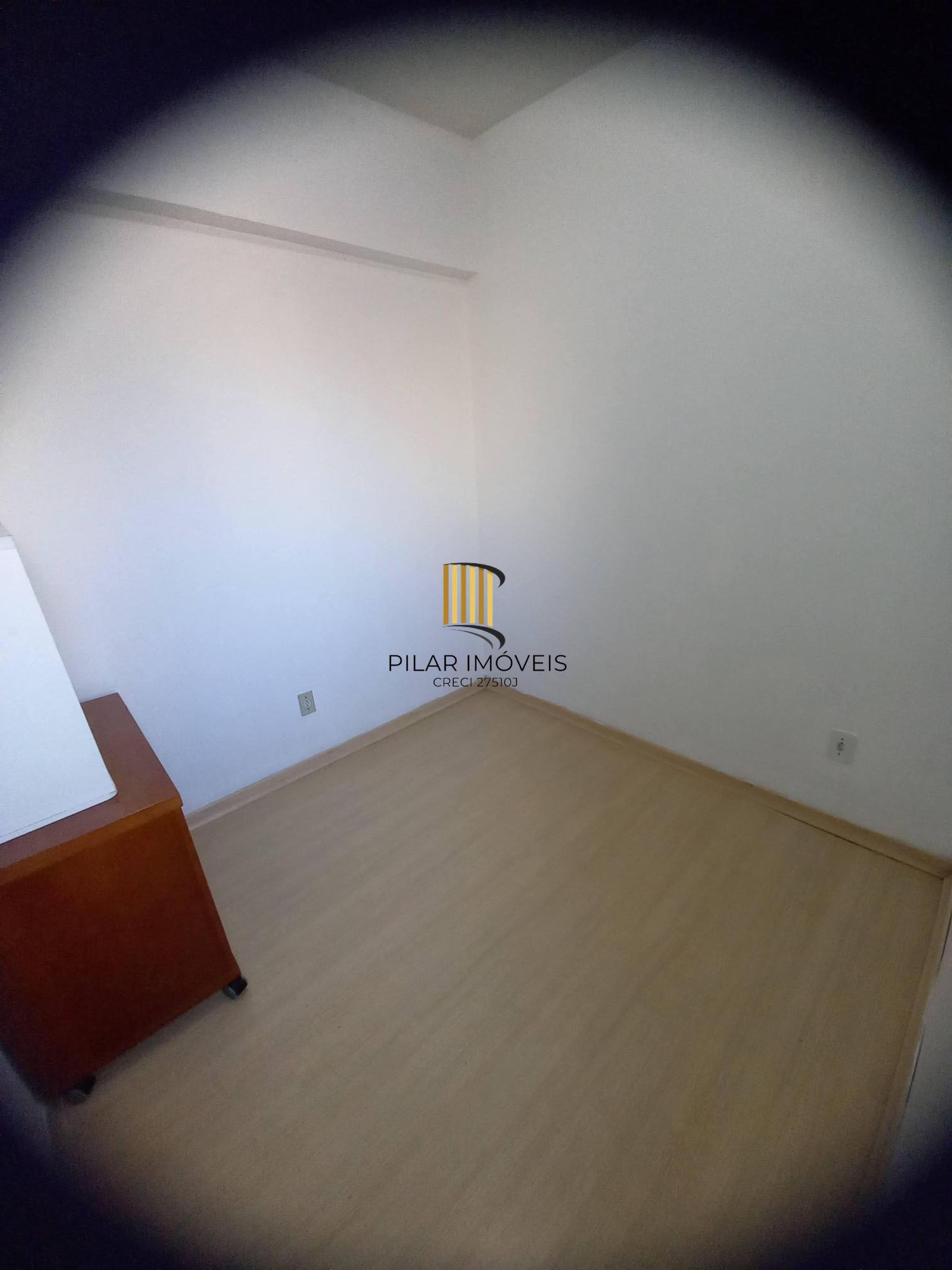 Vende-se amplo apartamento de 2 quartos, 1 vaga e 78m² - Santa Cecília
