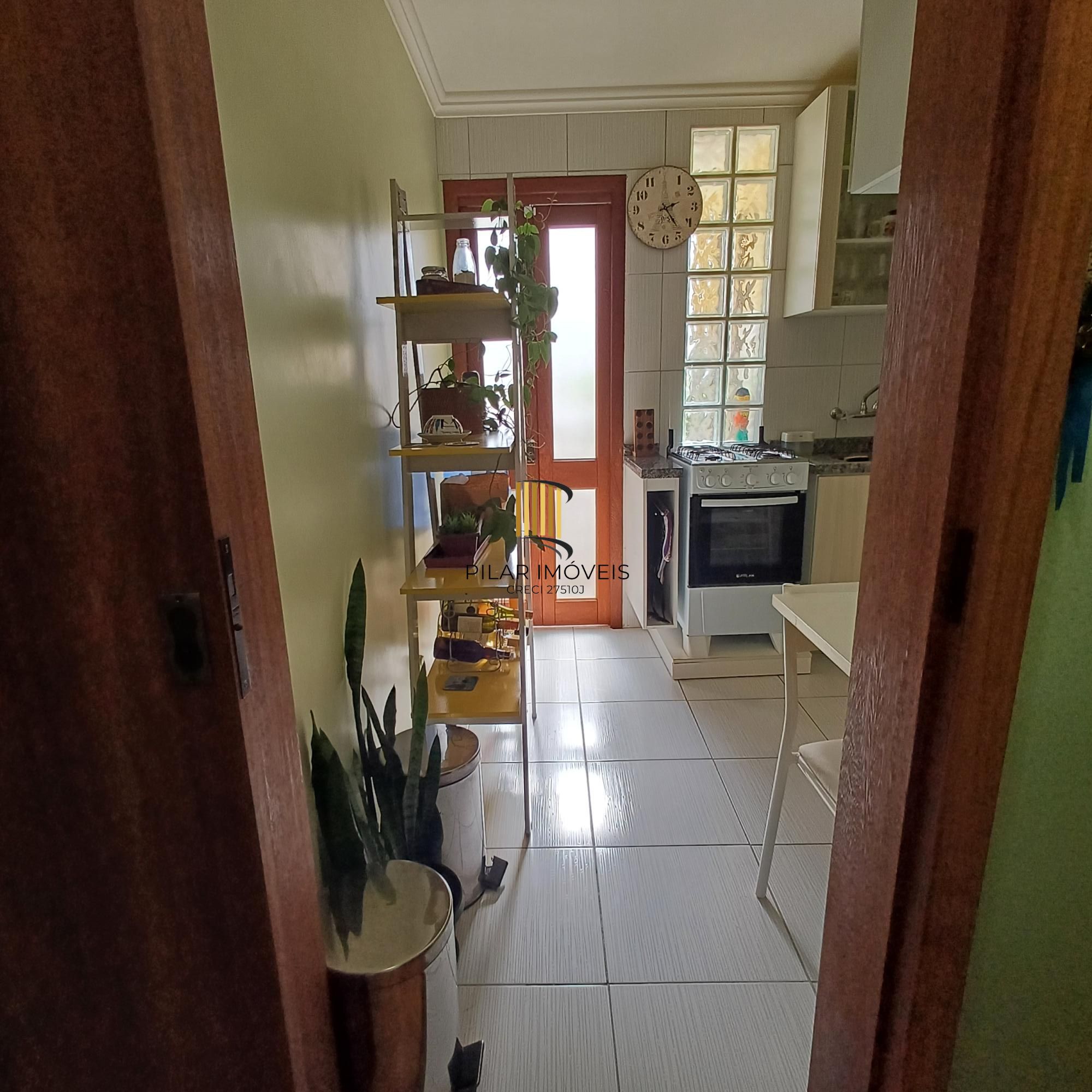 Vende-se apartamento com 2 quartos e 81 m² - Teresópolis
