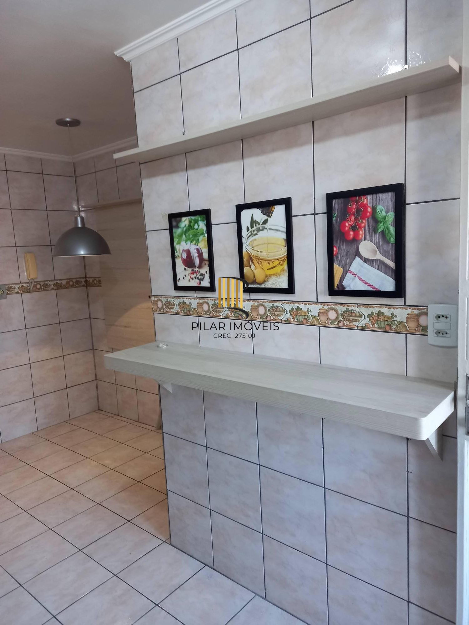 Vende-se amplo apartamento de 2 quartos, 1 vaga e 78m² - Santa Cecília