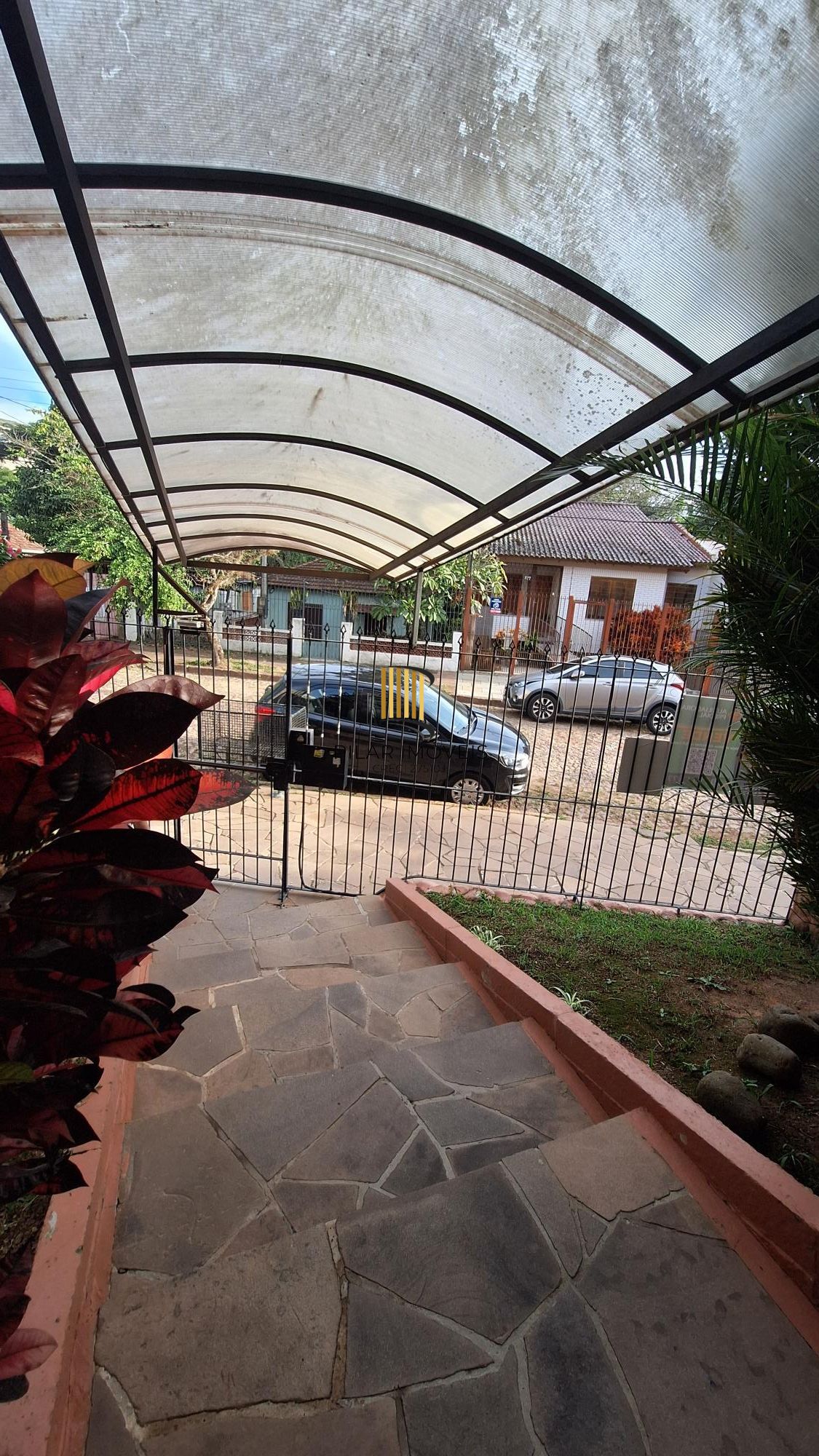 Apto de 1 dormitório com pátio e churrasqueira no bairro Teresópolis