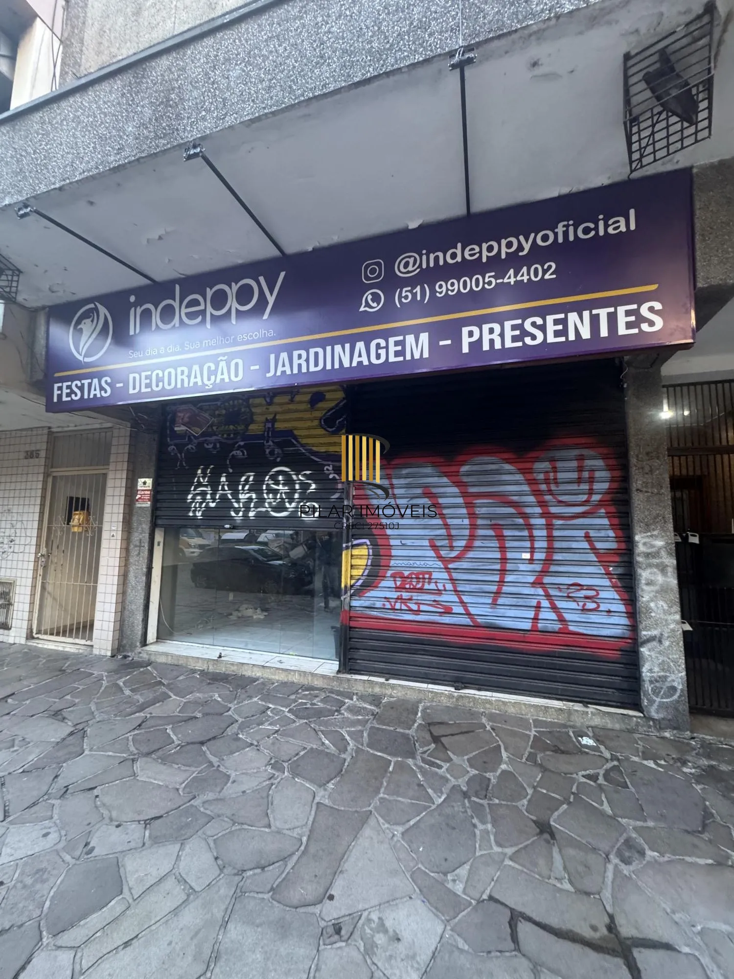 Loja comercial à venda, localizada no coração da Cidade Baixa, em Porto Alegre, RS  11x33 - Pilar Imóveis