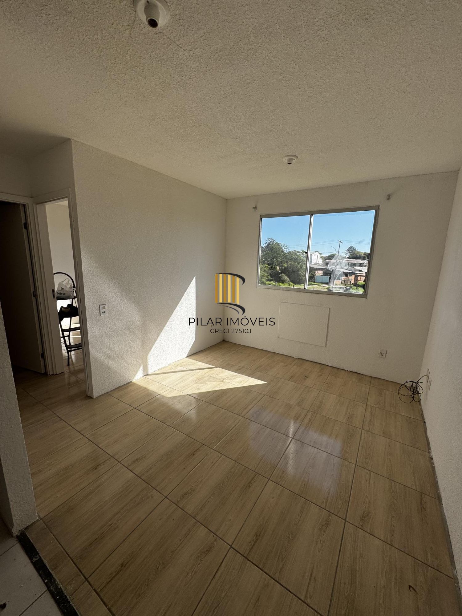 Apartamento de 2 dormitórios com garagem