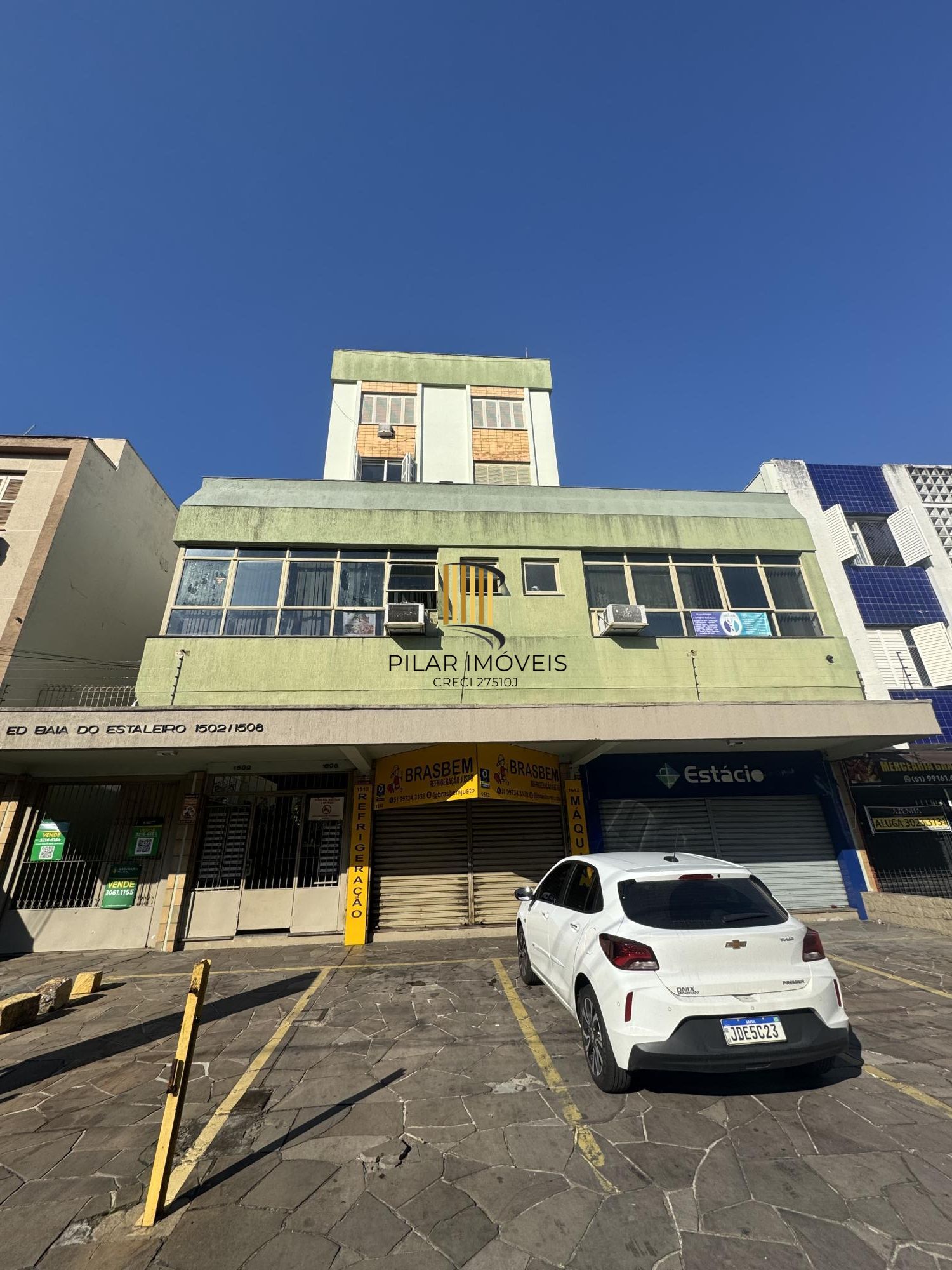 Cobertura de 2 Dormitórios com Suíte, garagem e Vista Panorâmica em Porto Alegre - Pilar Imóveis