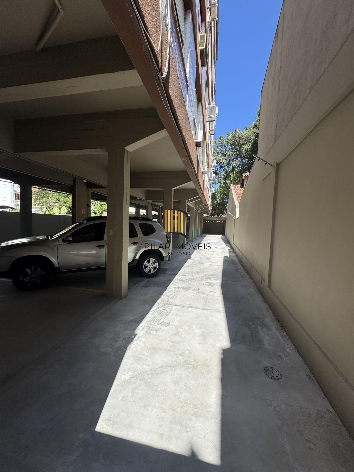 Duplex semimobiliado, desocupado e pronto para morar!