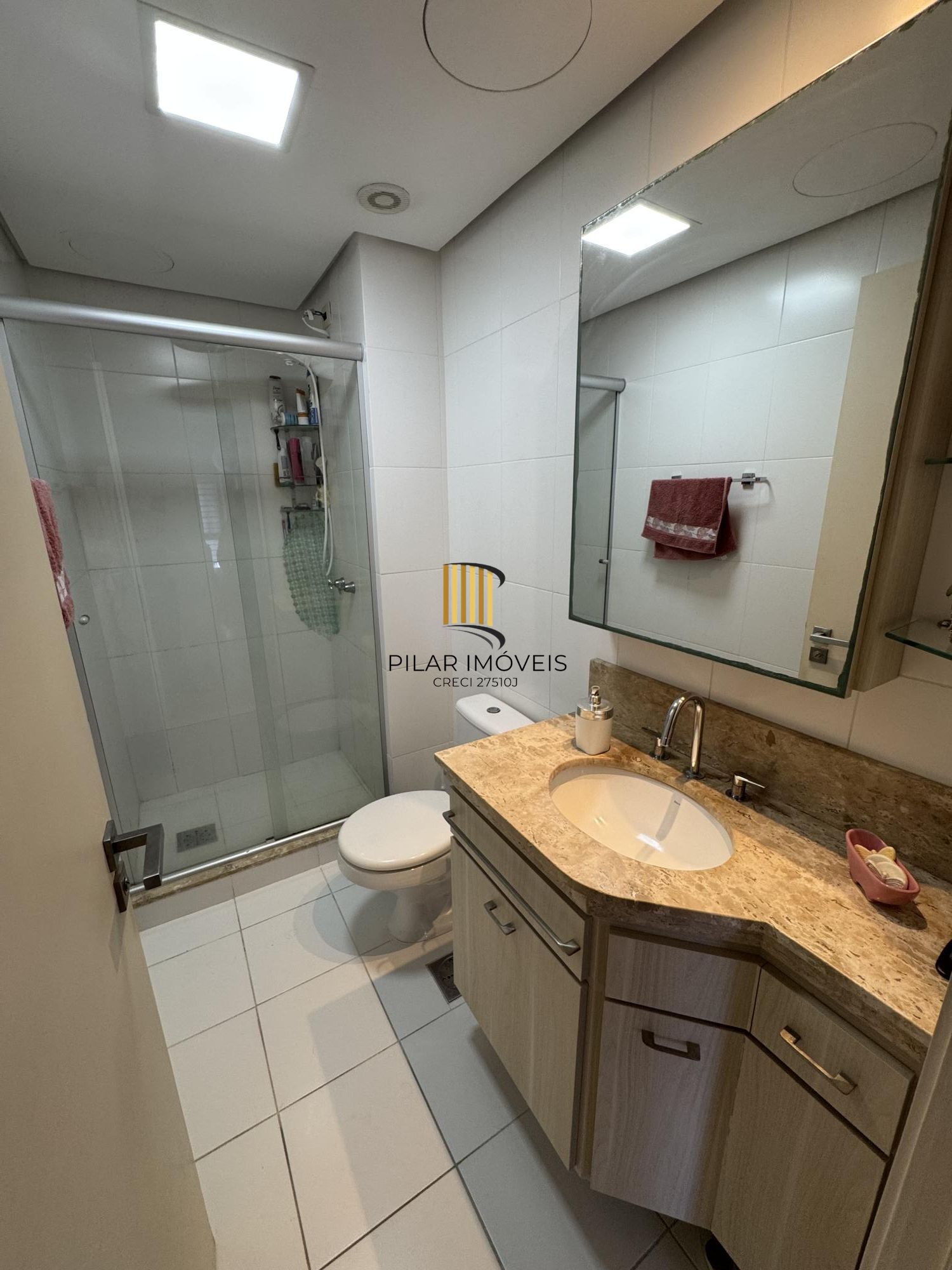 Apartamento de 3 dormitórios, suite, garagem - Menino Deus