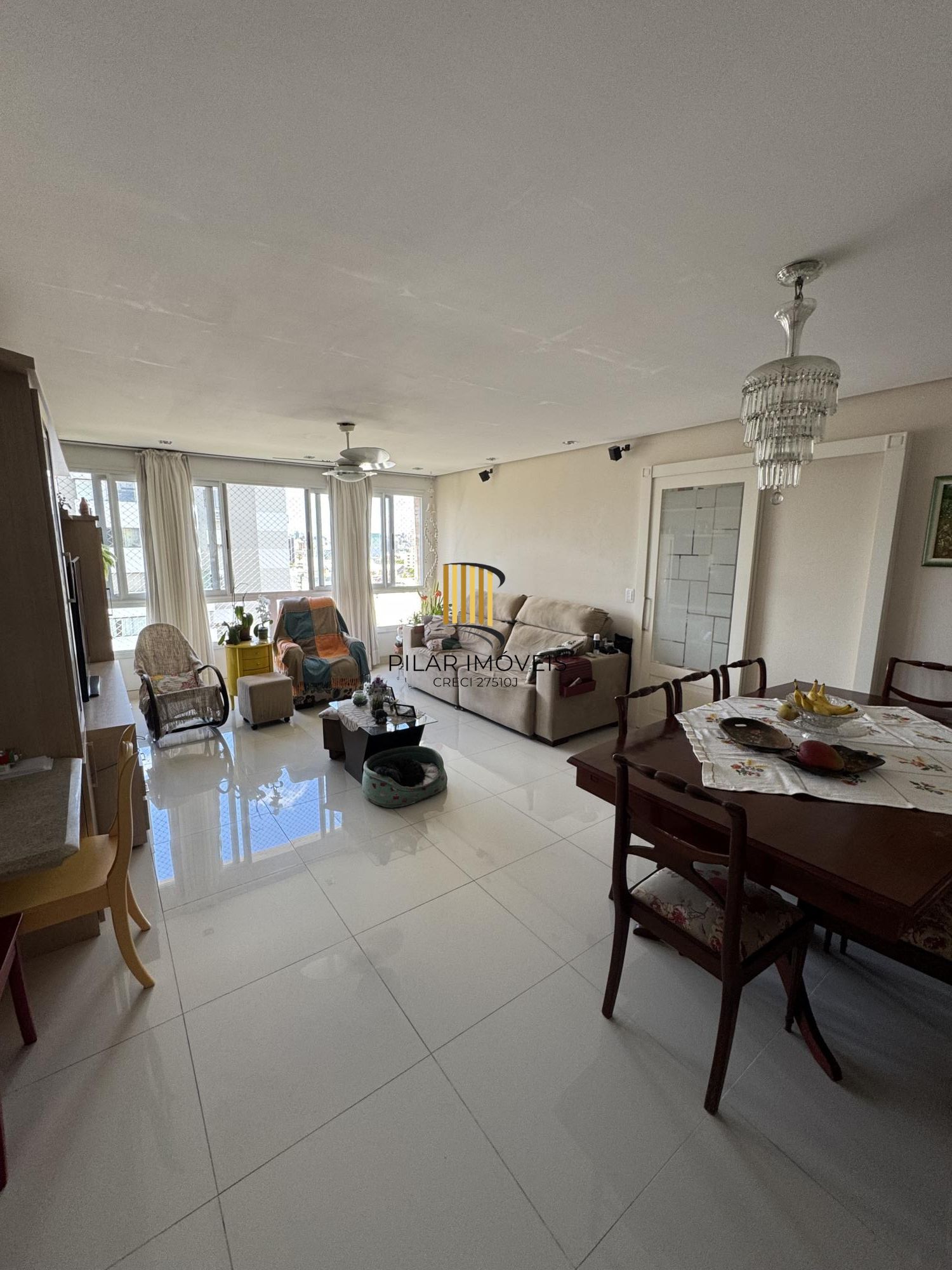 Apartamento de 3 dormitórios, suite, garagem - Menino Deus