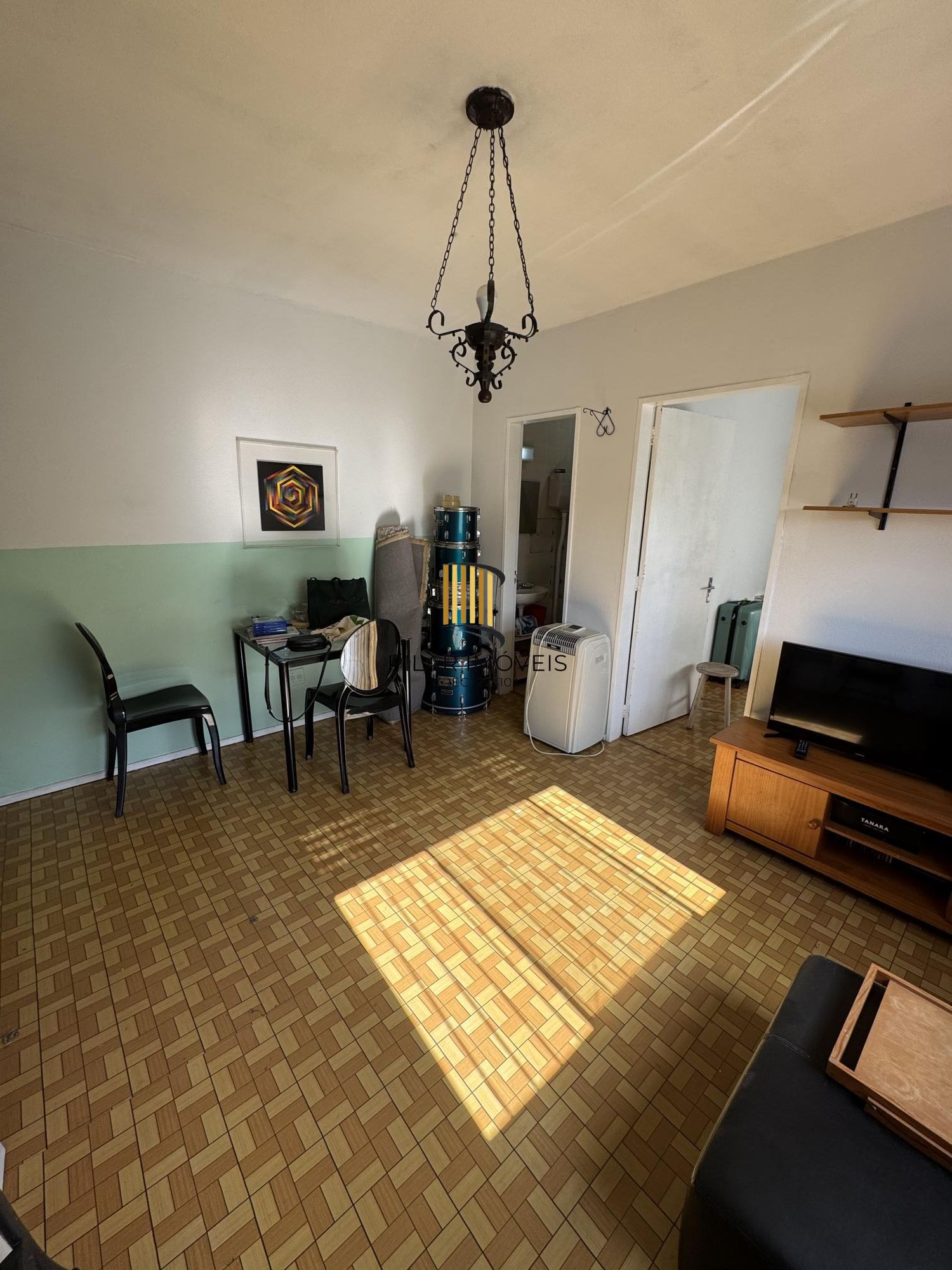 Apartamento de 1 quarto com estacionamento Rotativo.