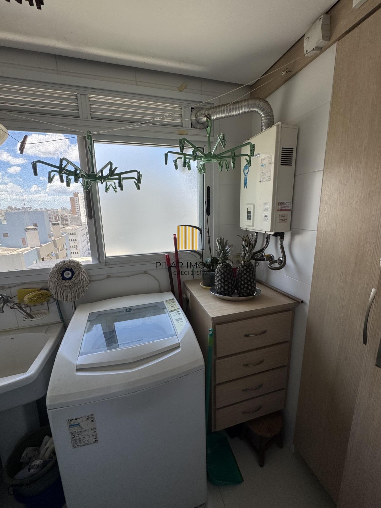 Apartamento de 3 dormitórios, suite, garagem - Menino Deus