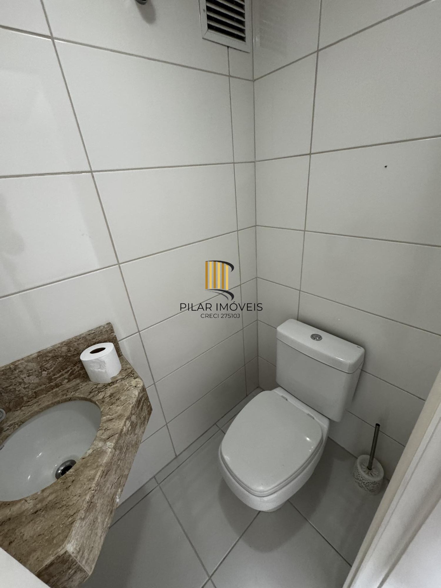 **Apartamento de 1 dormitório, garagem, Semimobiliado, condomínio com infra à Venda na Cidade Baixa, Porto Alegre, RS**