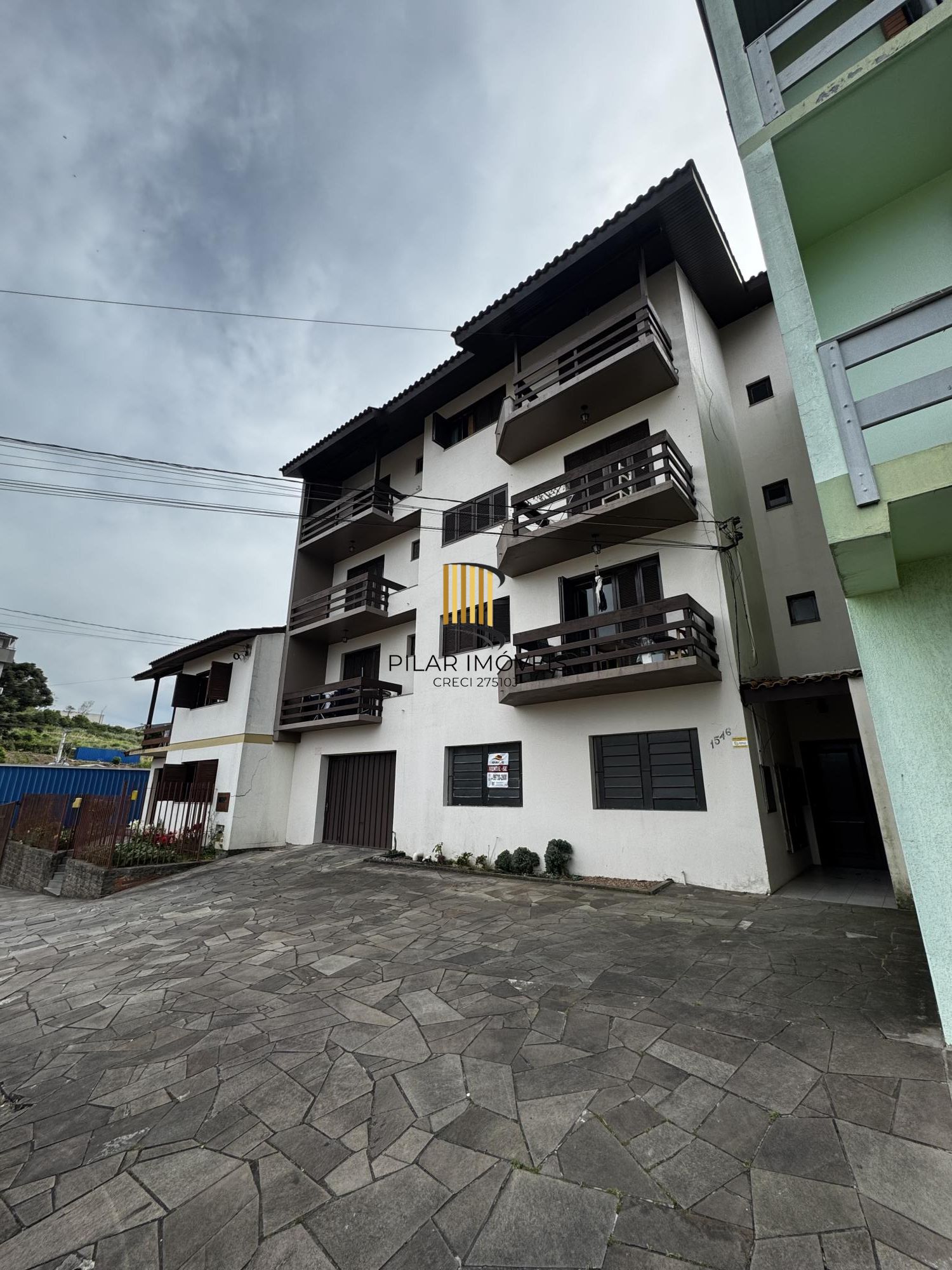 Apartamento de 3 dormitórios, suíte, e duas vagas