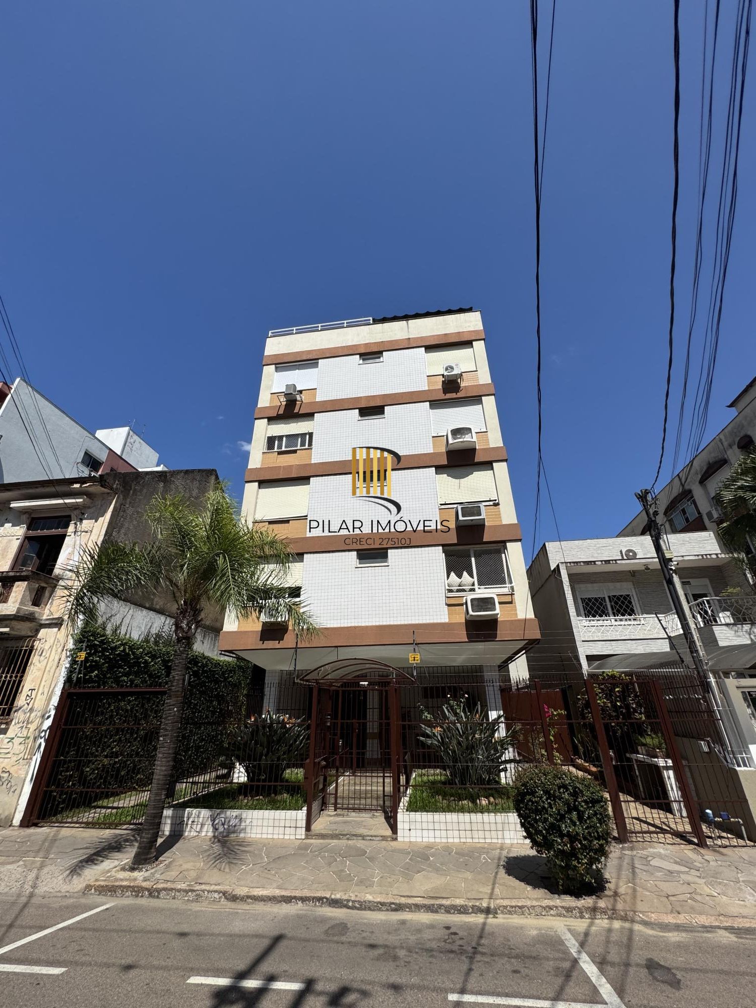 Duplex semimobiliado, desocupado e pronto para morar!