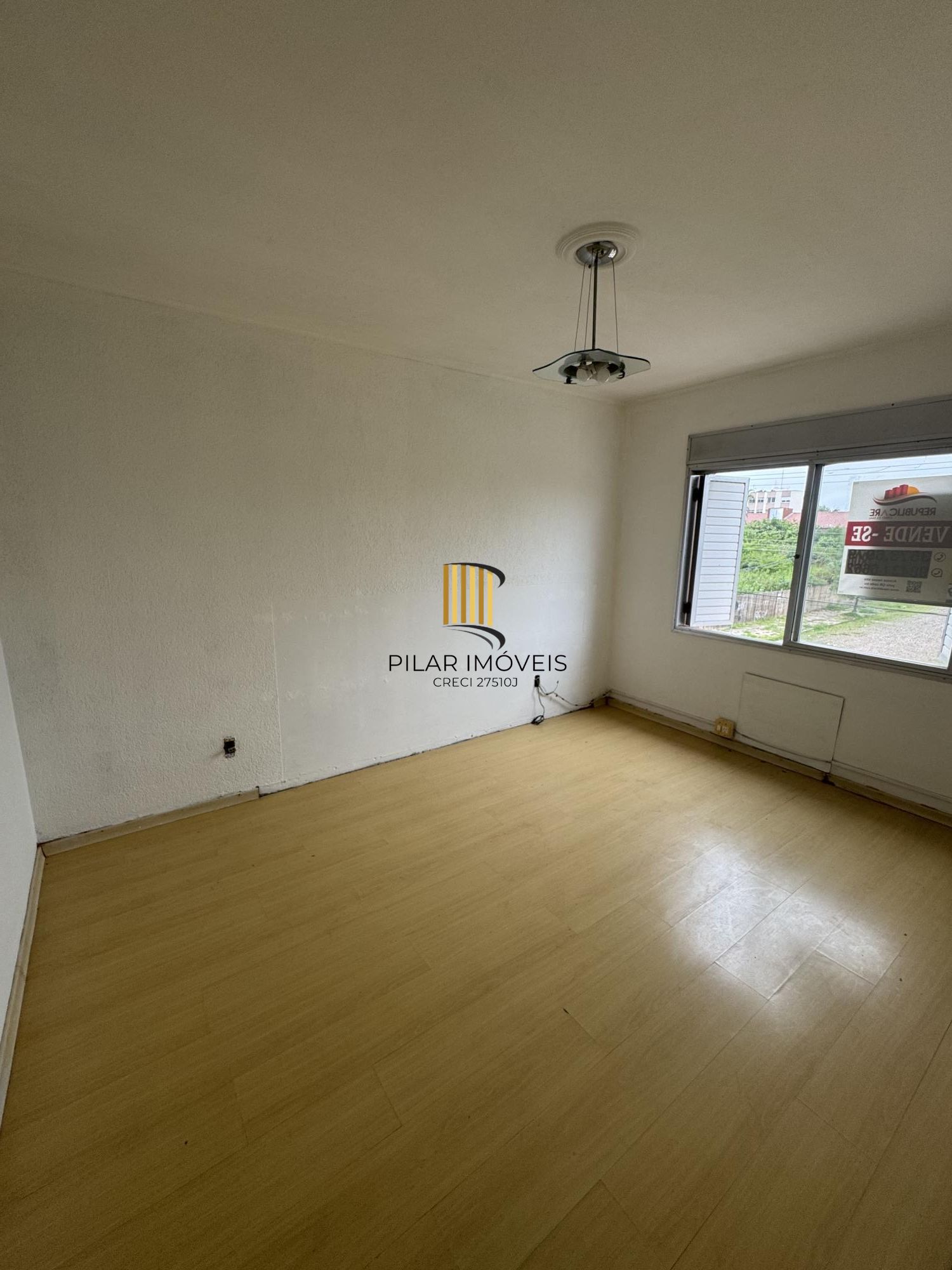 **Apartamento à Venda no Bairro Partenon, Porto Alegre, RS**