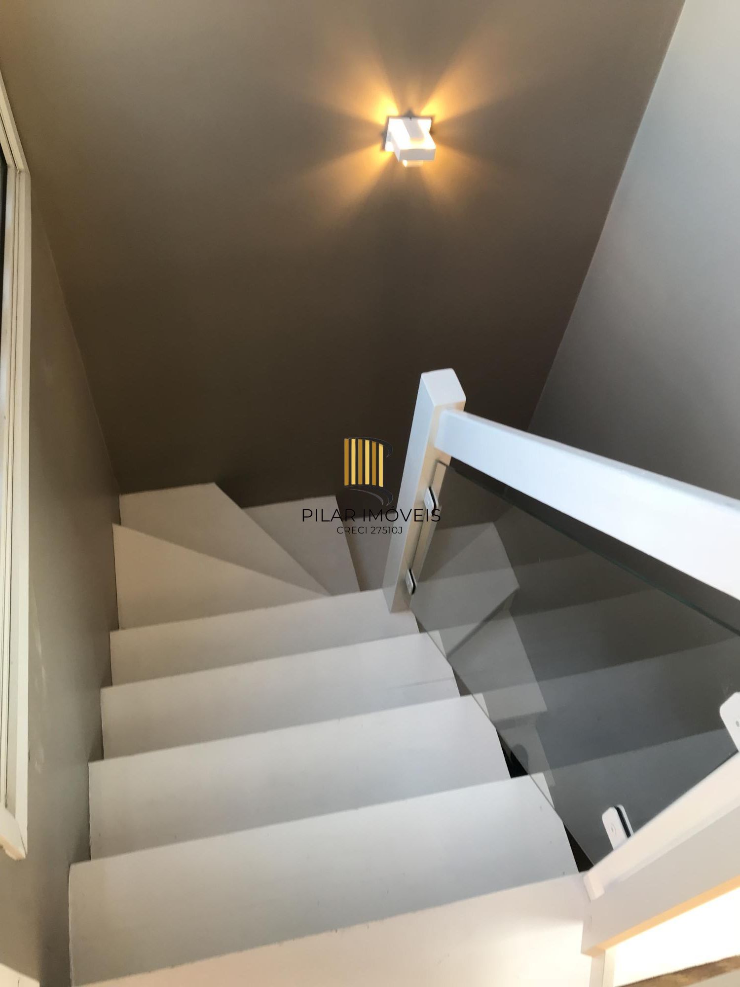 Casa Condominio para Venda - 230.51m², 4 dormitórios, sendo 1 suites, 3 vagas - Pedra Redonda