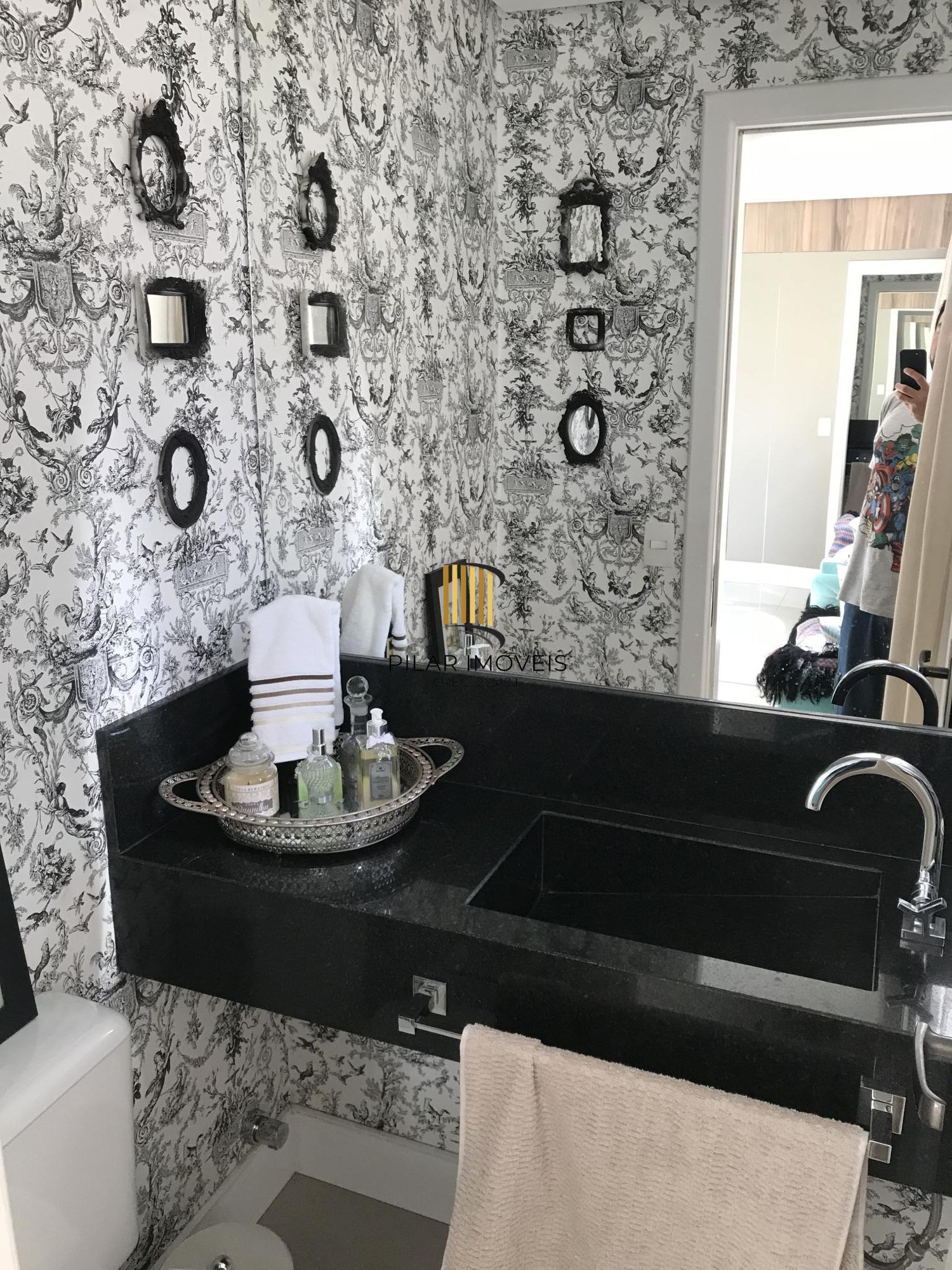 Casa Condominio para Venda - 230.51m², 4 dormitórios, sendo 1 suites, 3 vagas - Pedra Redonda