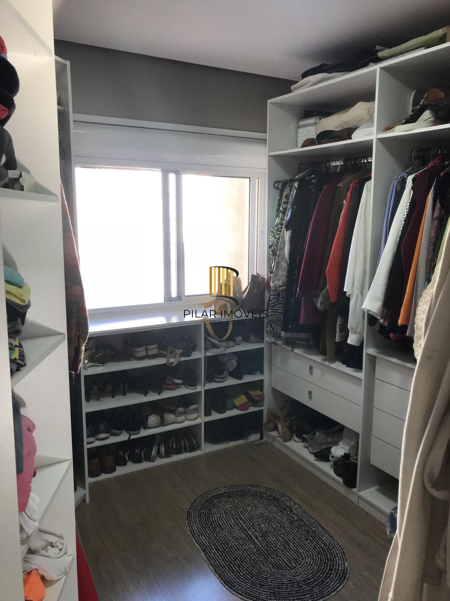 Casa Condominio para Venda - 230.51m², 4 dormitórios, sendo 1 suites, 3 vagas - Pedra Redonda