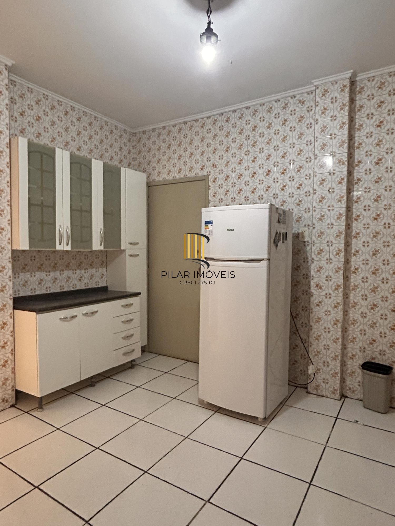 Apartamento 2 dormitórios com pátio