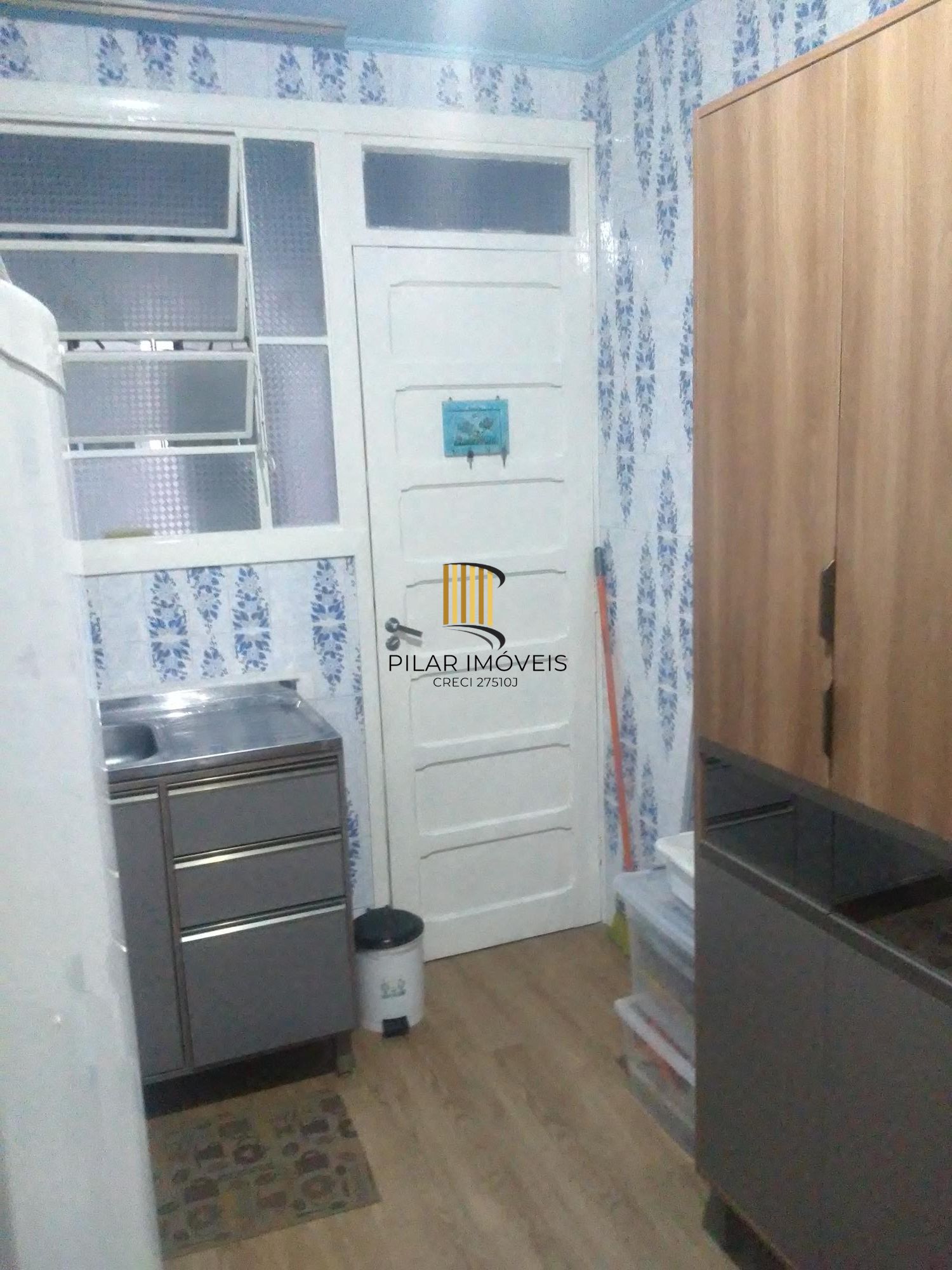 APARTAMENTO 2 DORMITÓRIOS NO 2º PAVIMENTO 1º ANDAR LOCALIZADO  NO BAIRRO SÃO SEBASTIÃO