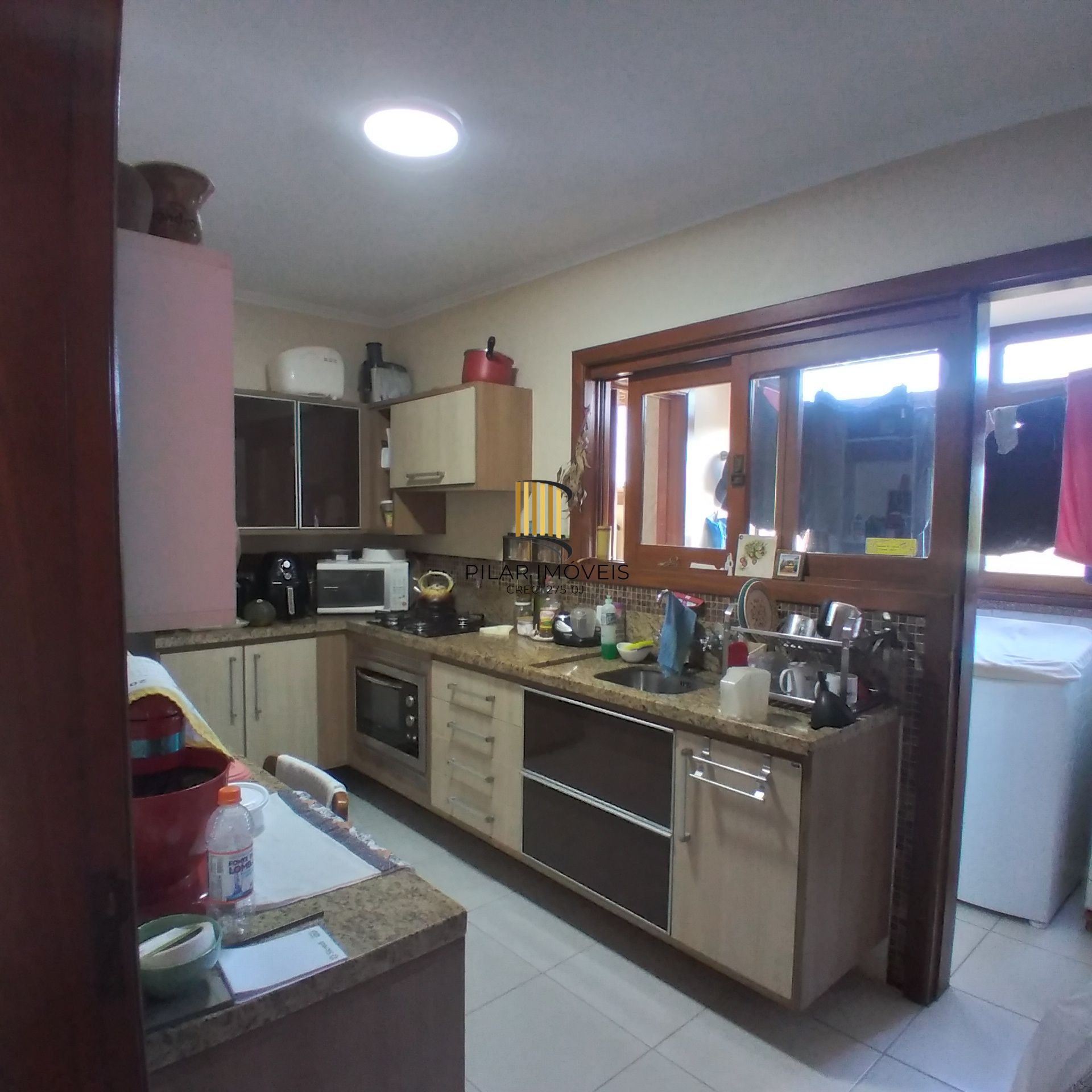 Apartamento 2 dormitórios, lareira, churrasqueira, 2 vagas garagem, no Bairro Tristeza em Porto Alegre/RS