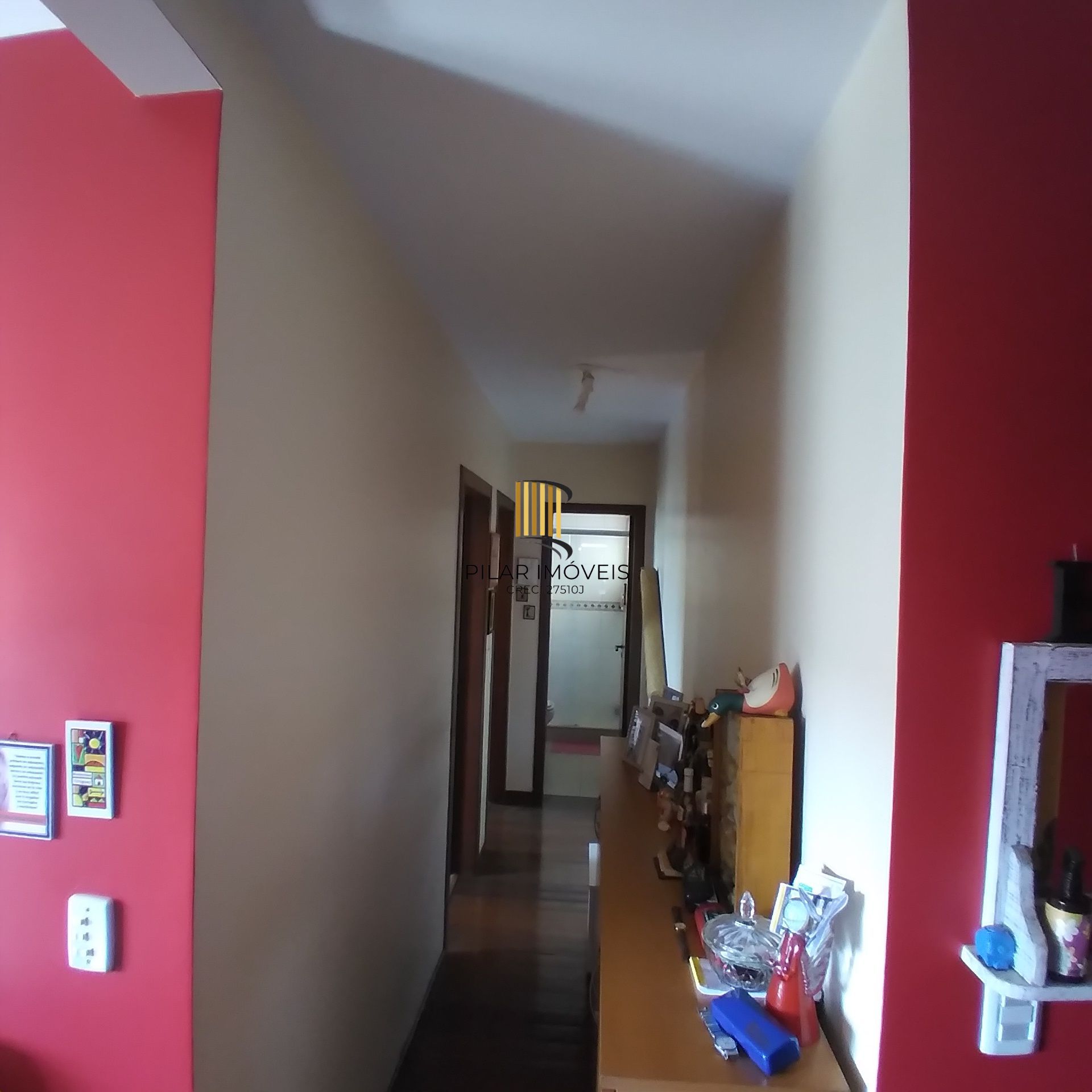 Apartamento 2 dormitórios, lareira, churrasqueira, 2 vagas garagem, no Bairro Tristeza em Porto Alegre/RS