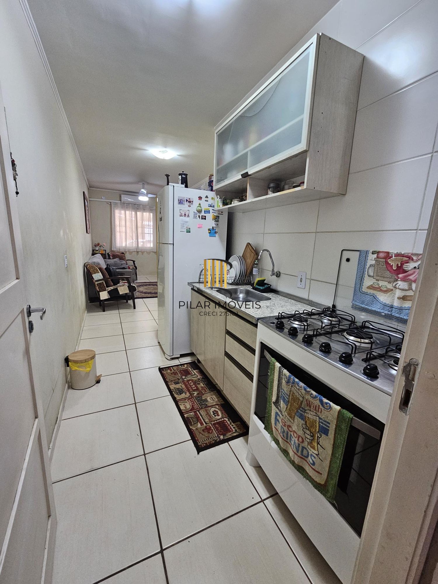 Oportunidade Única! Casa Residencial com 2 Quartos, 2 Banheiros e 2 Vagas de Garagem em Cachoeirinha, Rio Grande do Sul**