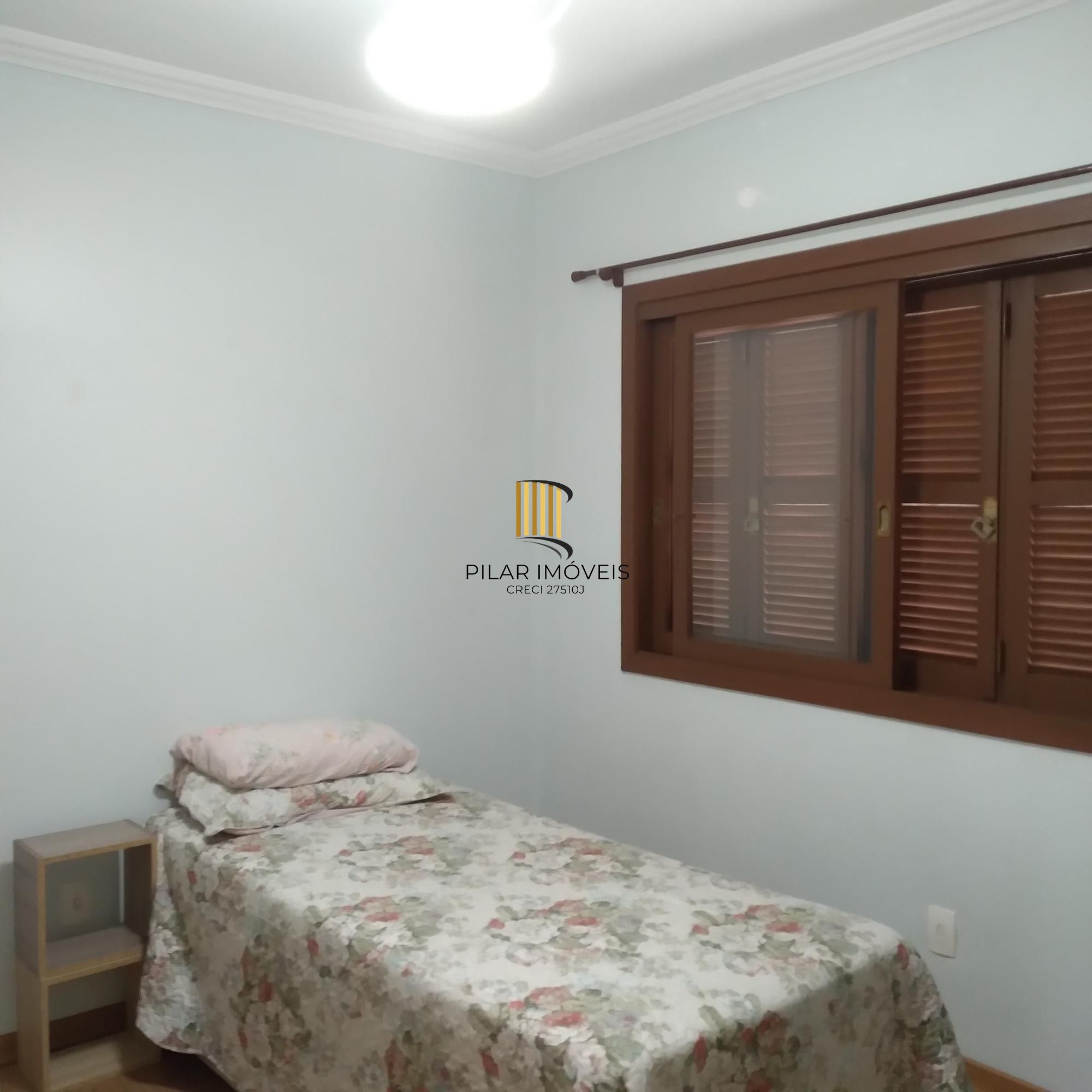 Casa 3 dormitórios no bairro Parque Santa Fé