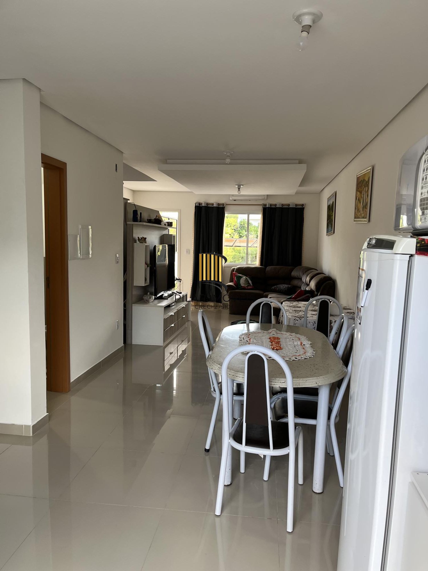 CASA 03 DORMITÓRIOS, 107m² , sendo 01 suíte, pátio, 01 vaga de garagem no RESIDENCIAL VERDES CAMPOS