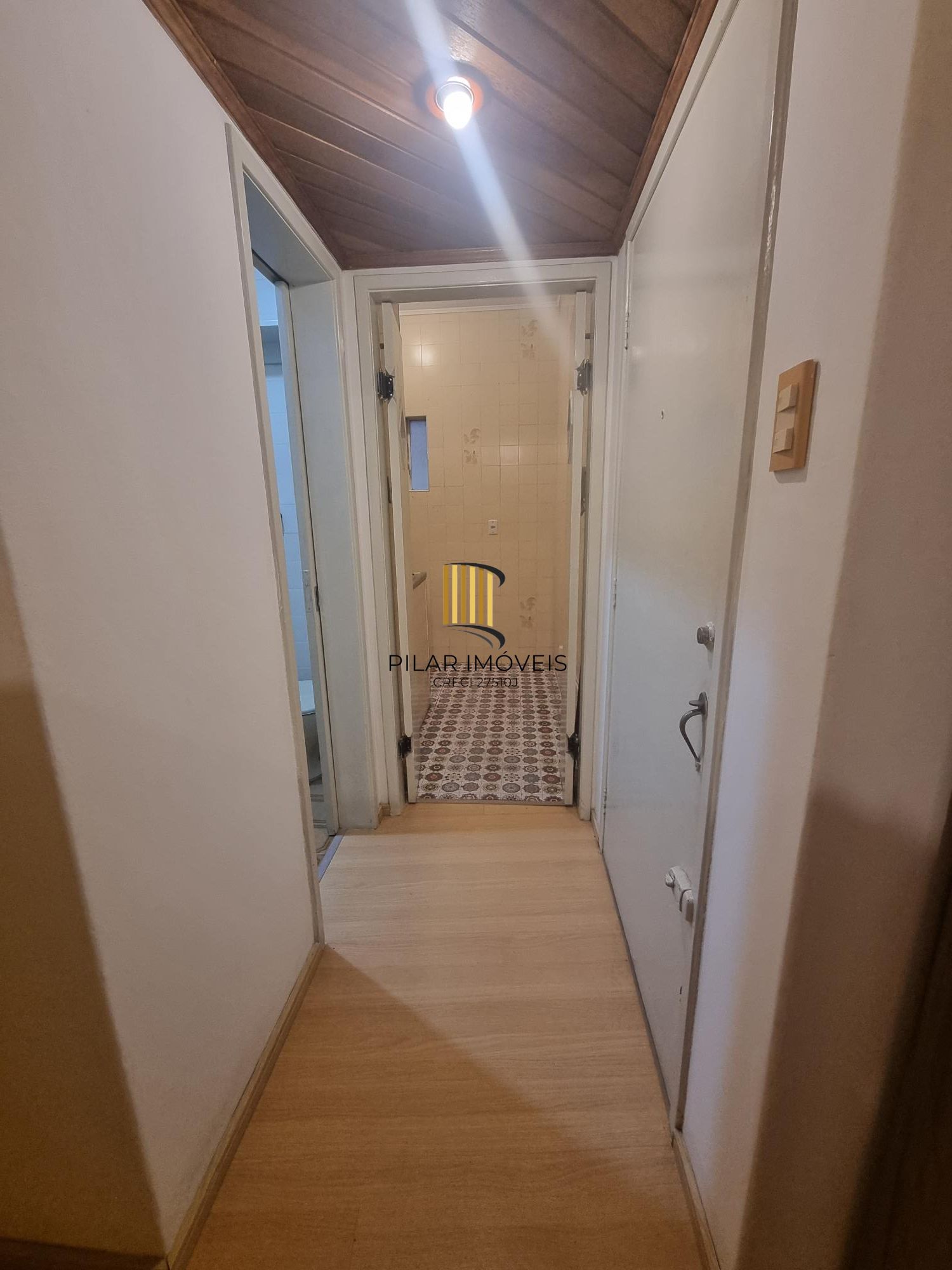 Apartamento com 01 quarto no Bairro Floresta