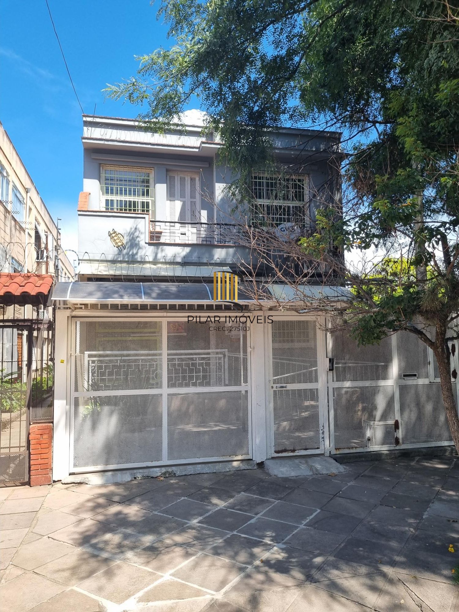 Casa Comercial 5 dormitórios no bairro Menino Deus